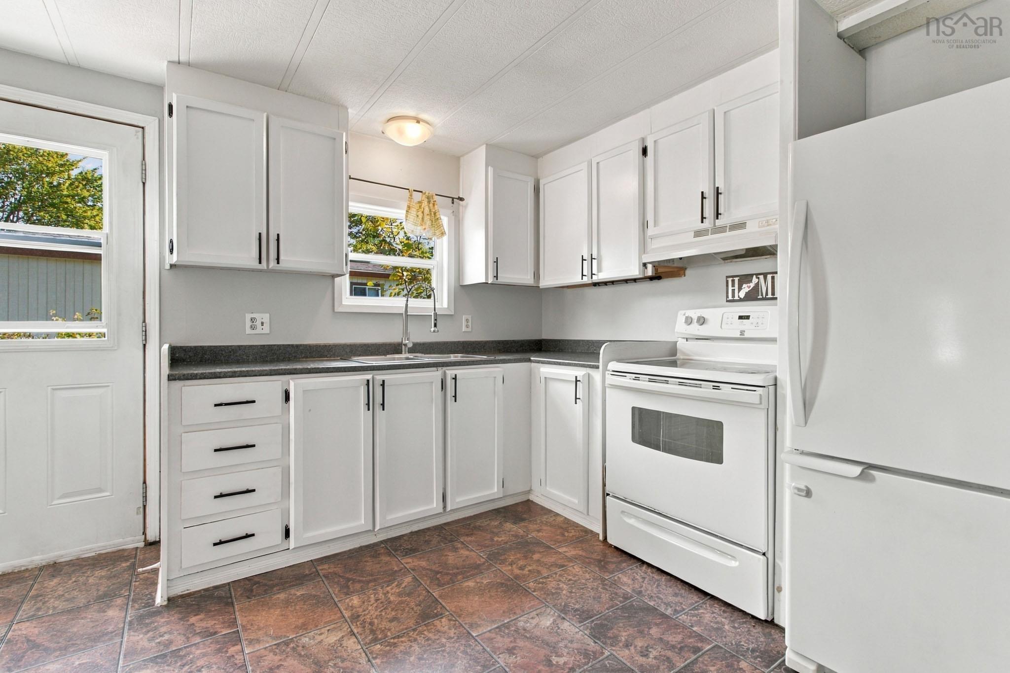 $200,000.00: 38 Elcona Avenue, Middle Sackville