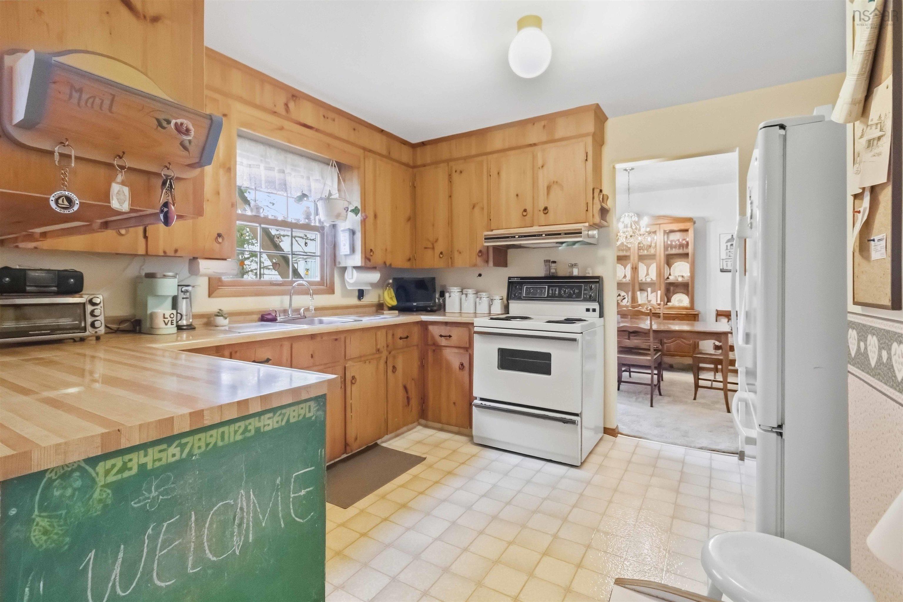 $567,000.00: 113 Avondale Road, Cole Harbour