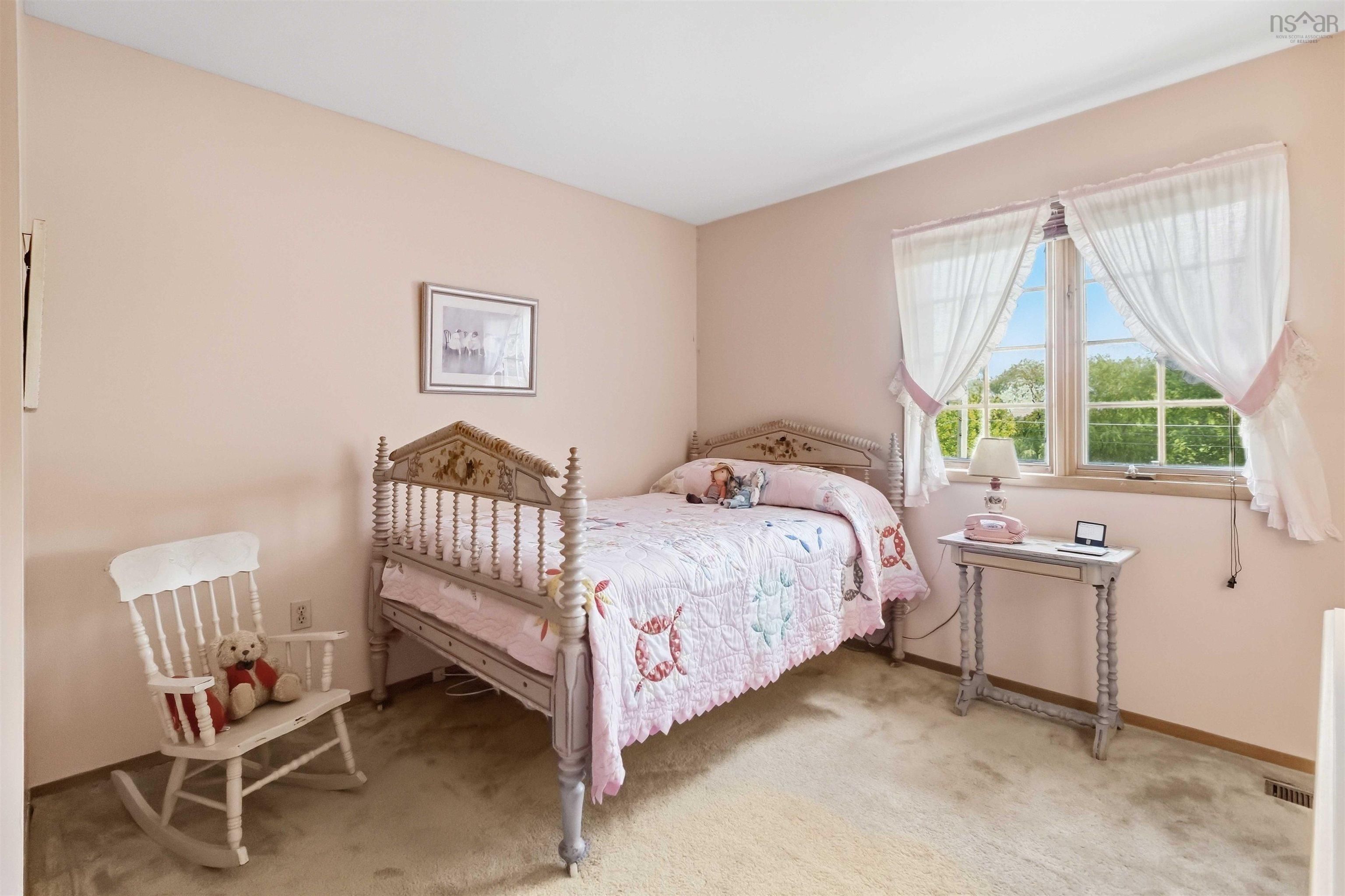 $567,000.00: 113 Avondale Road, Cole Harbour