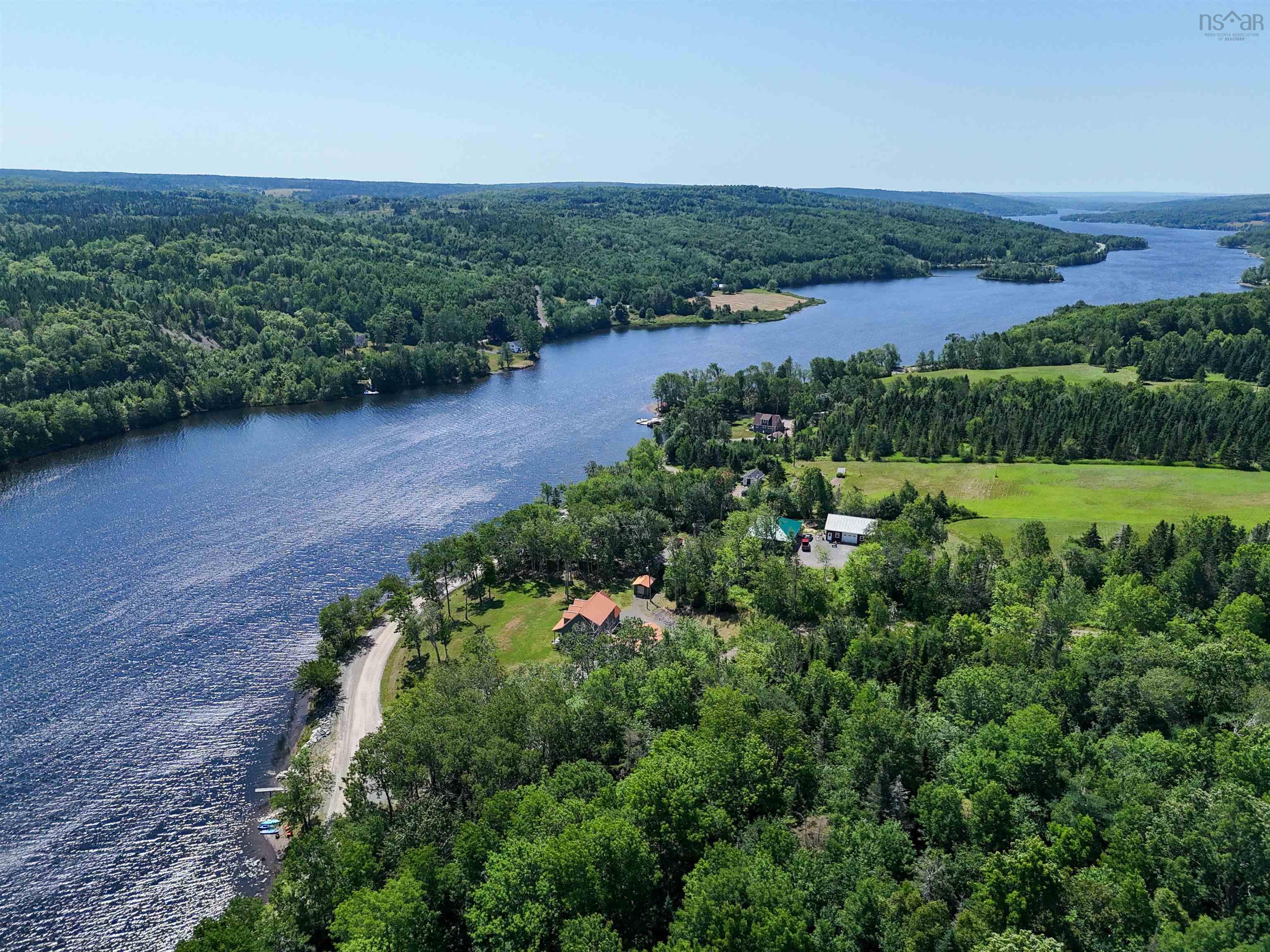 $999,900.00: 1731 West Side Lochaber Road, North Lochaber