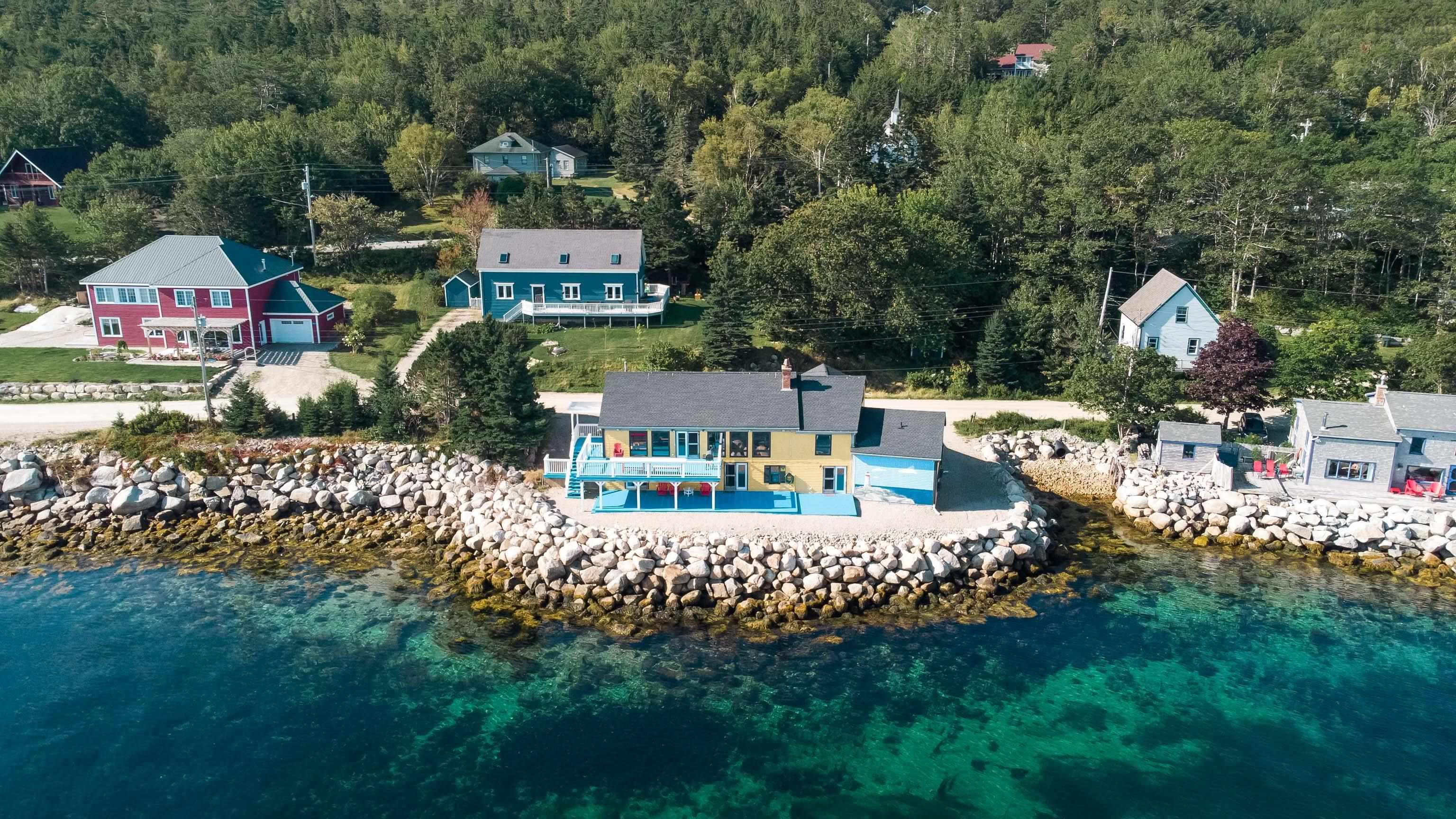 $899,900.00: 501 Mill Cove Shore Road, Birchy Head