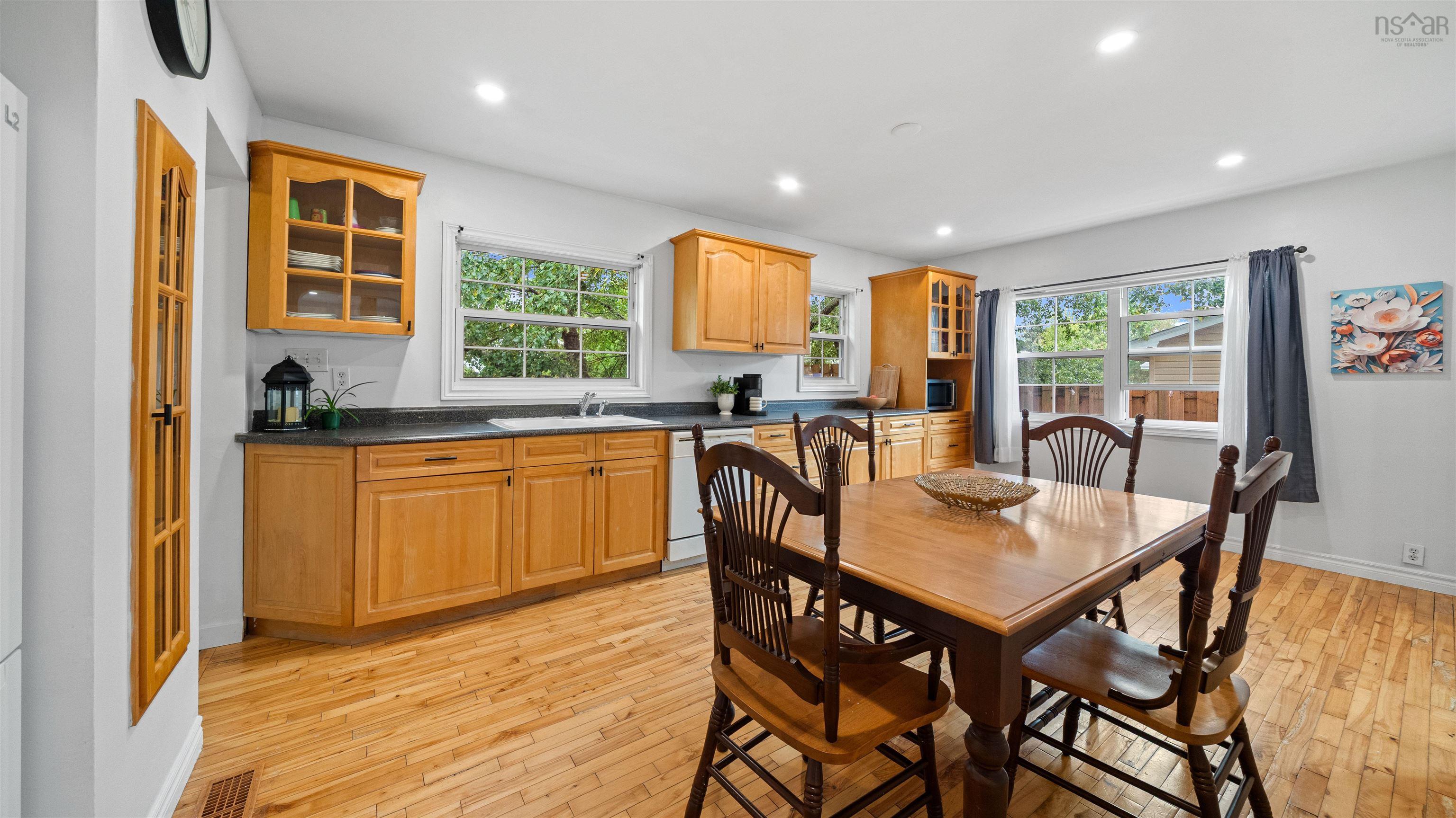 $499,900.00: 44 Hillside Avenue, Sackville