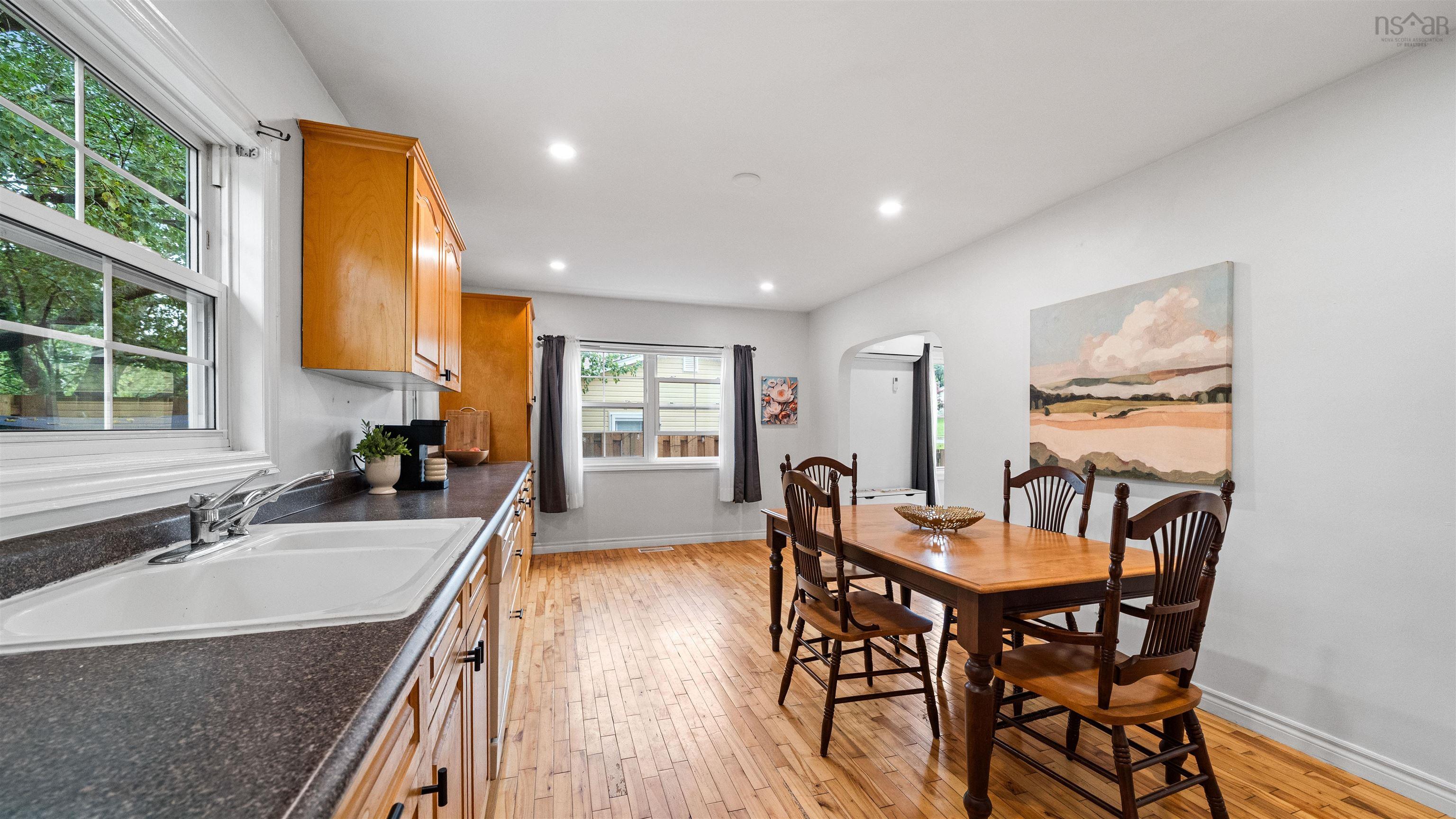 $499,900.00: 44 Hillside Avenue, Sackville