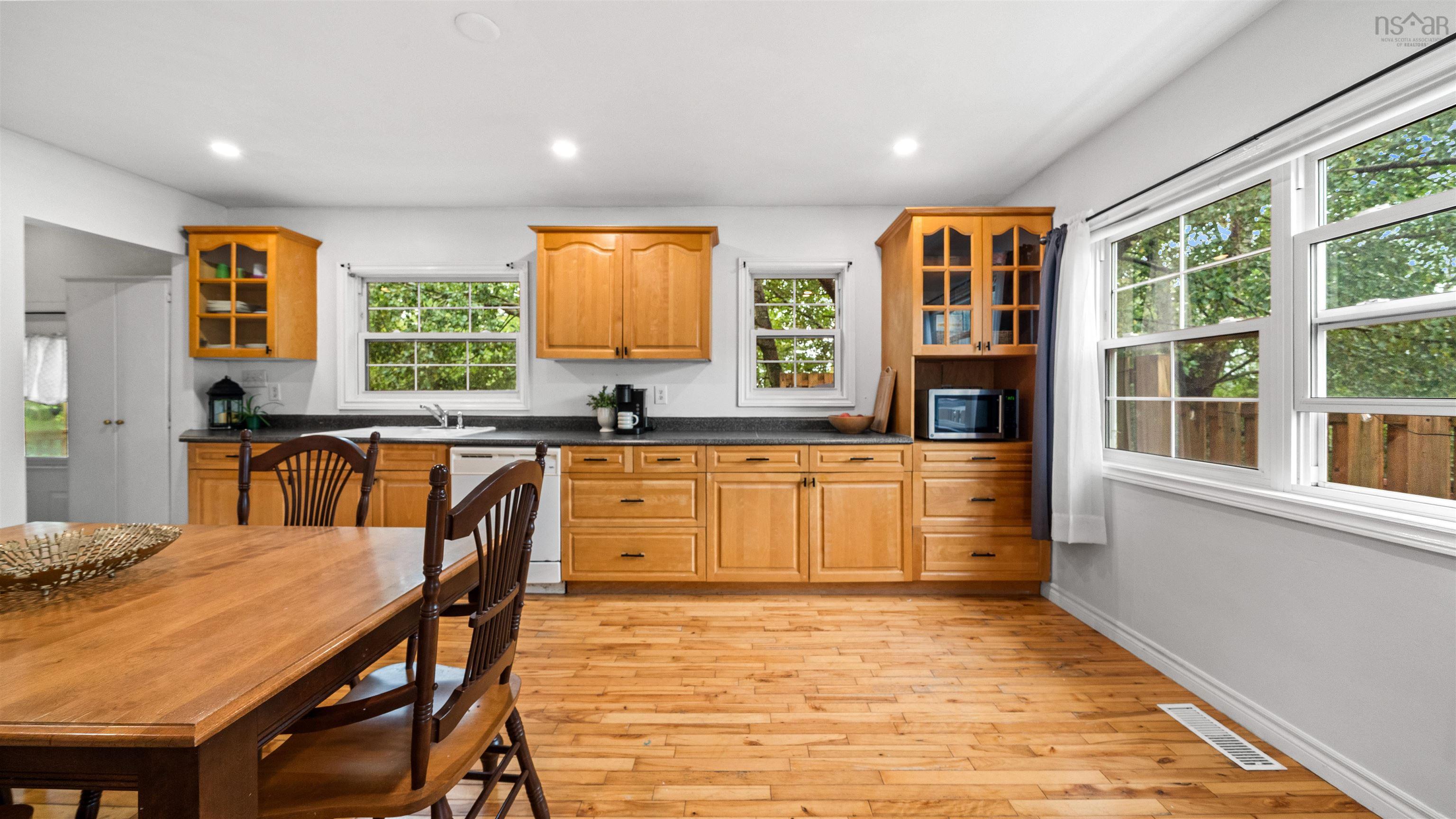 $499,900.00: 44 Hillside Avenue, Sackville