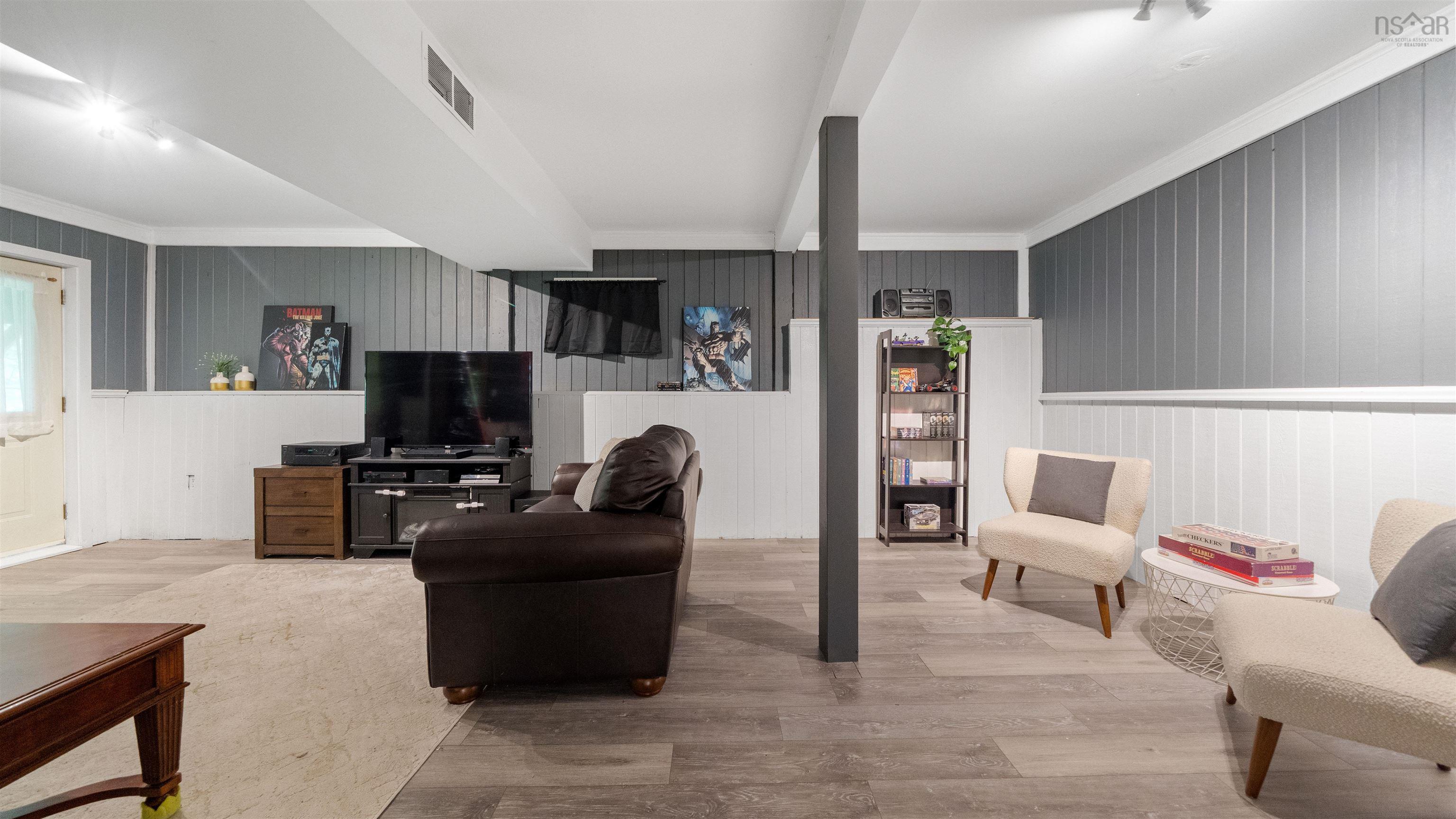 $499,900.00: 44 Hillside Avenue, Sackville