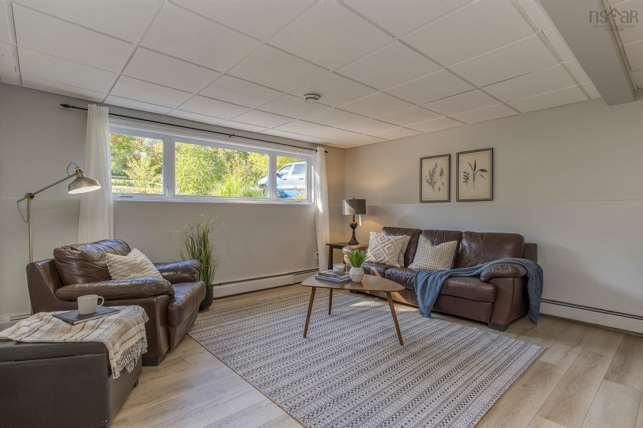 $689,900.00: 103 Norman Boulevard, Hammonds Plains