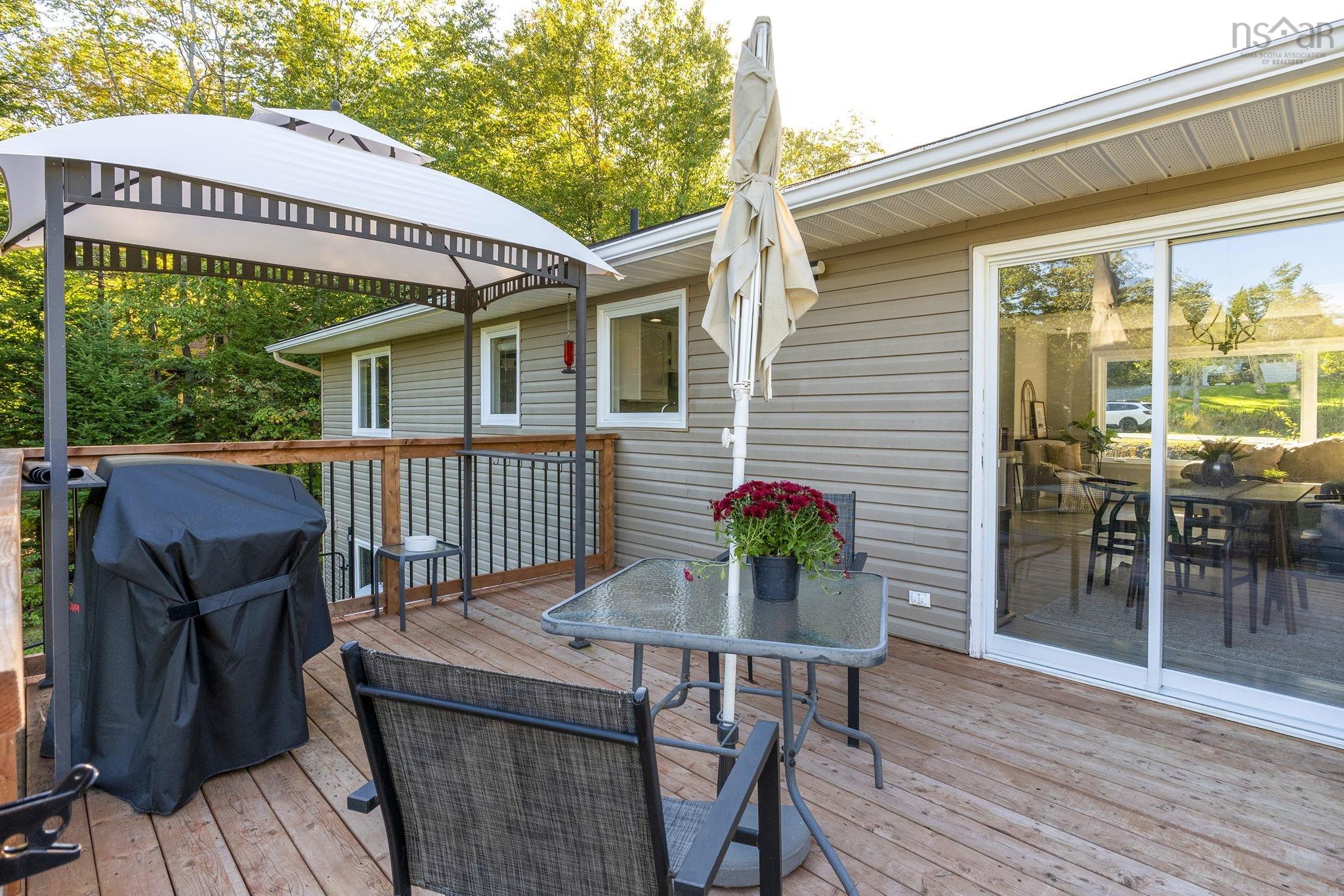 $689,900.00: 103 Norman Boulevard, Hammonds Plains