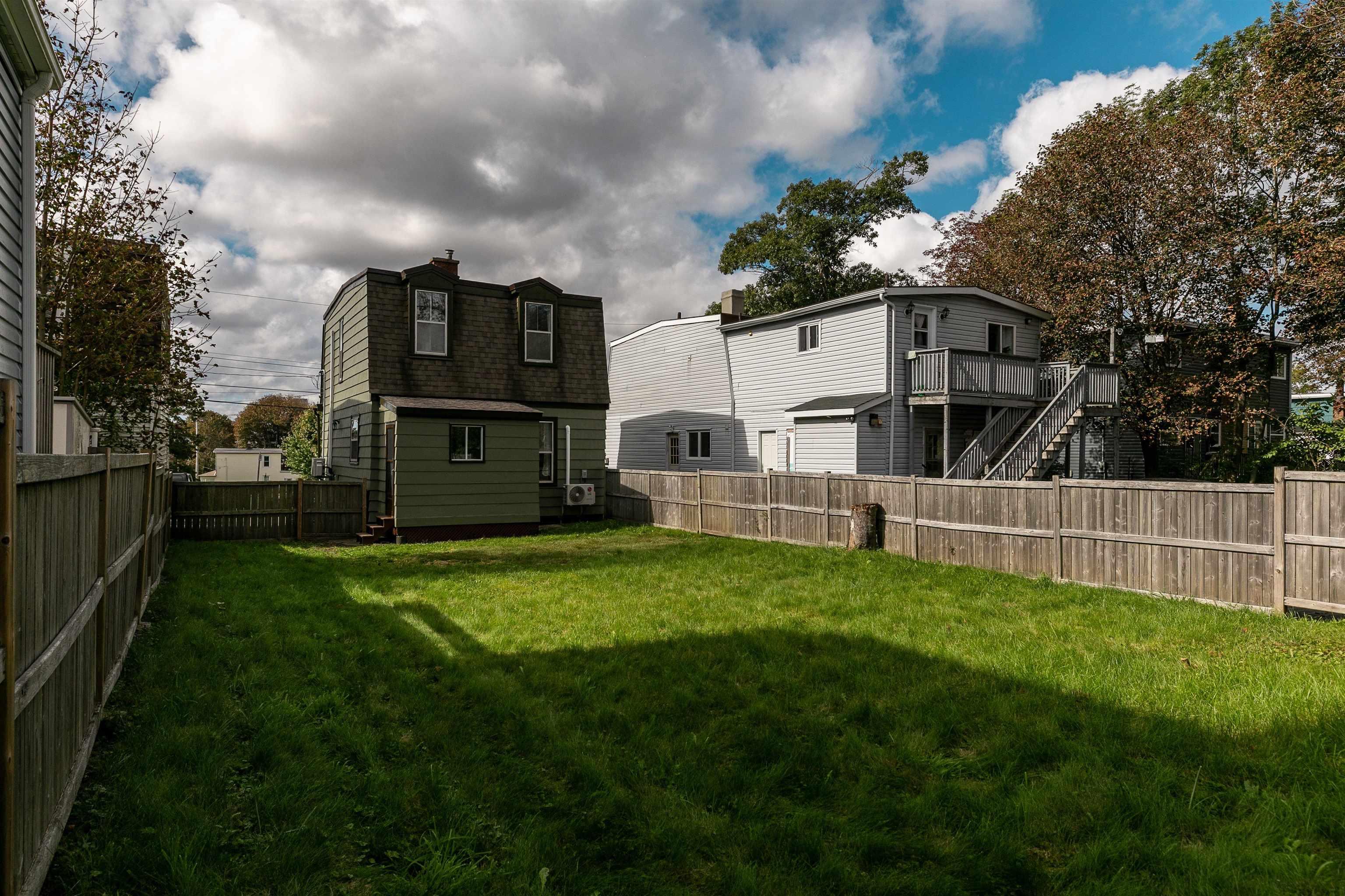 $579,900.00: 4 John Street, Dartmouth