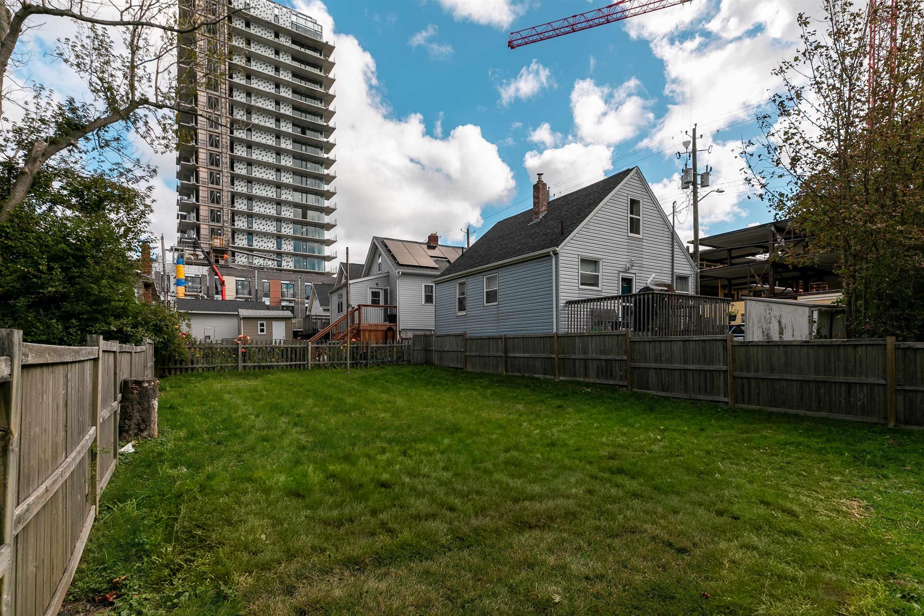 $579,900.00: 4 John Street, Dartmouth