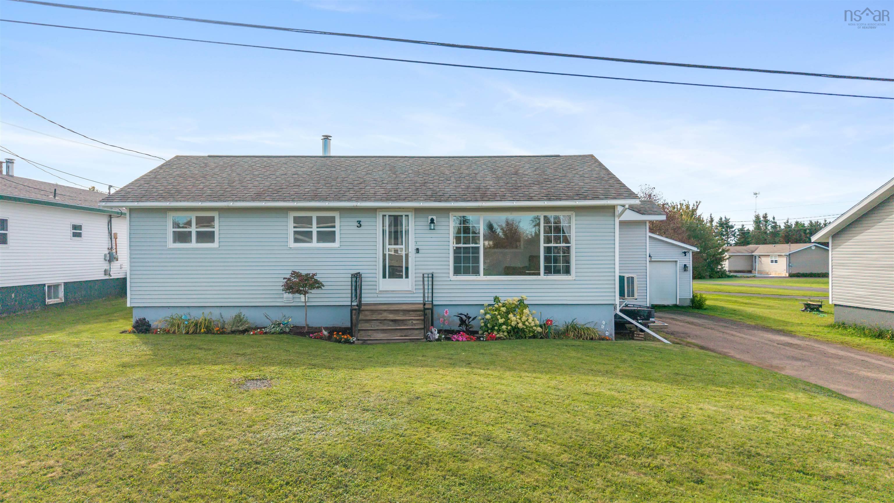 $274,900.00: 3 GILROY Street, Springhill