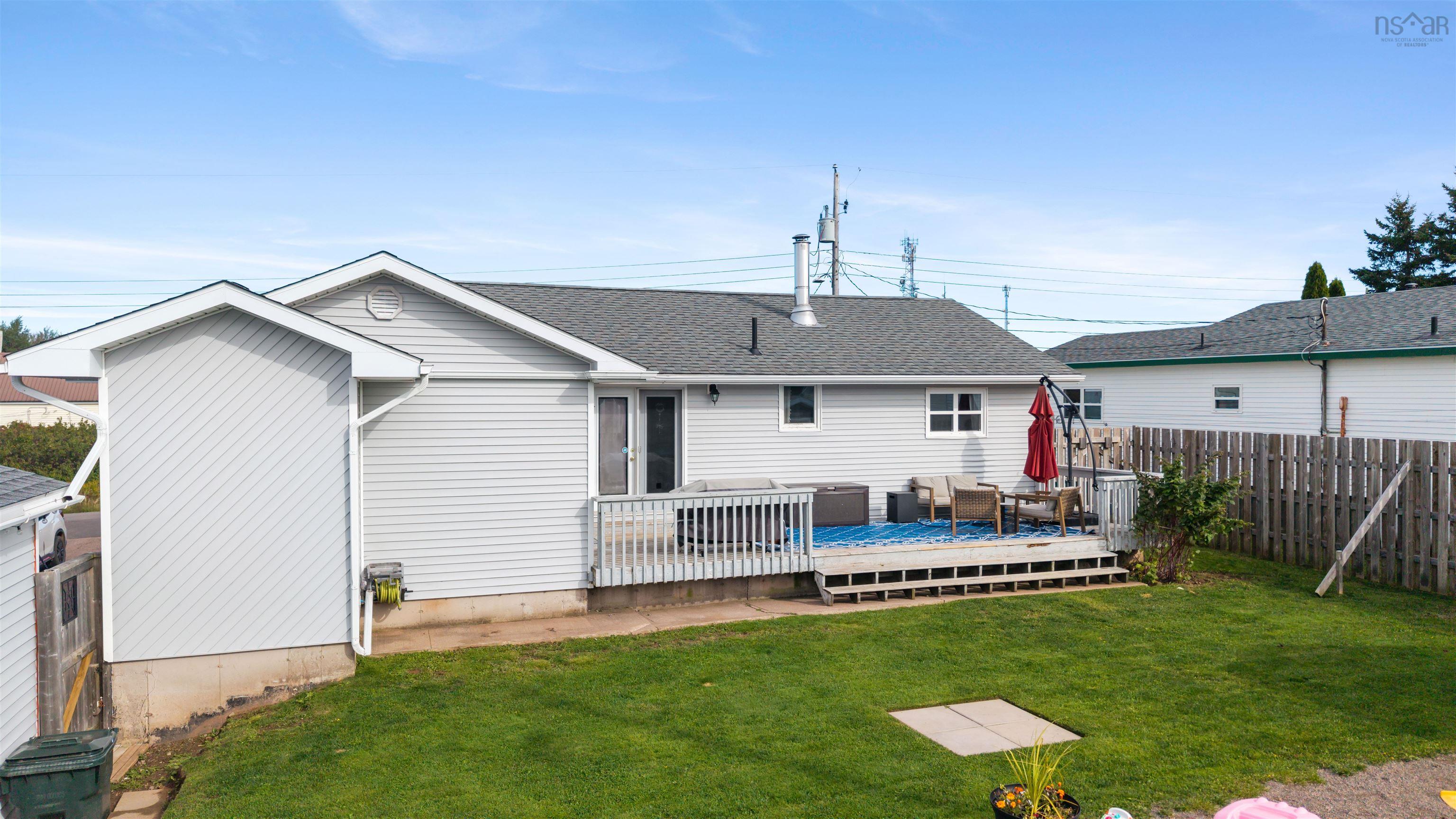 $274,900.00: 3 GILROY Street, Springhill