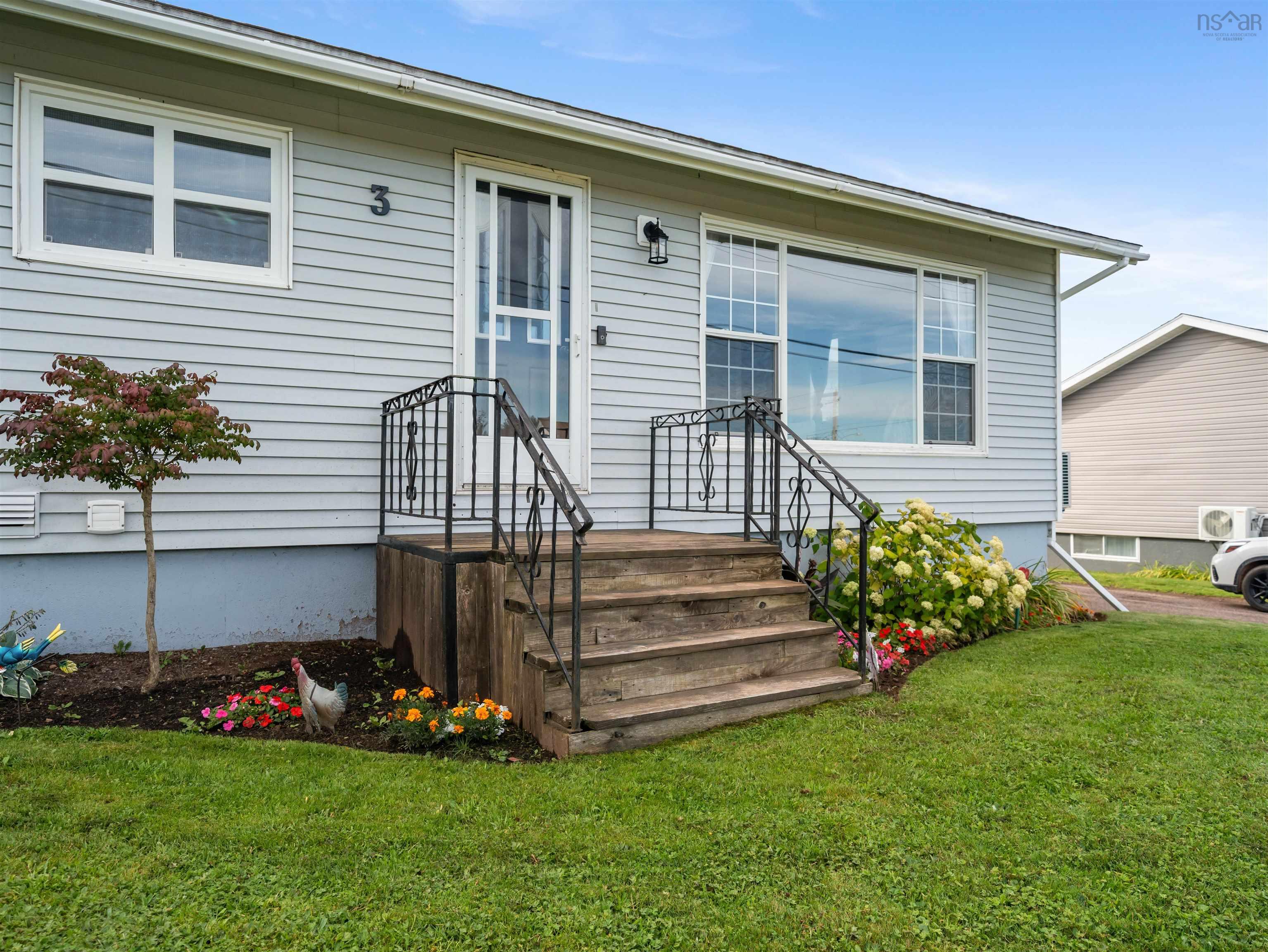 $274,900.00: 3 GILROY Street, Springhill