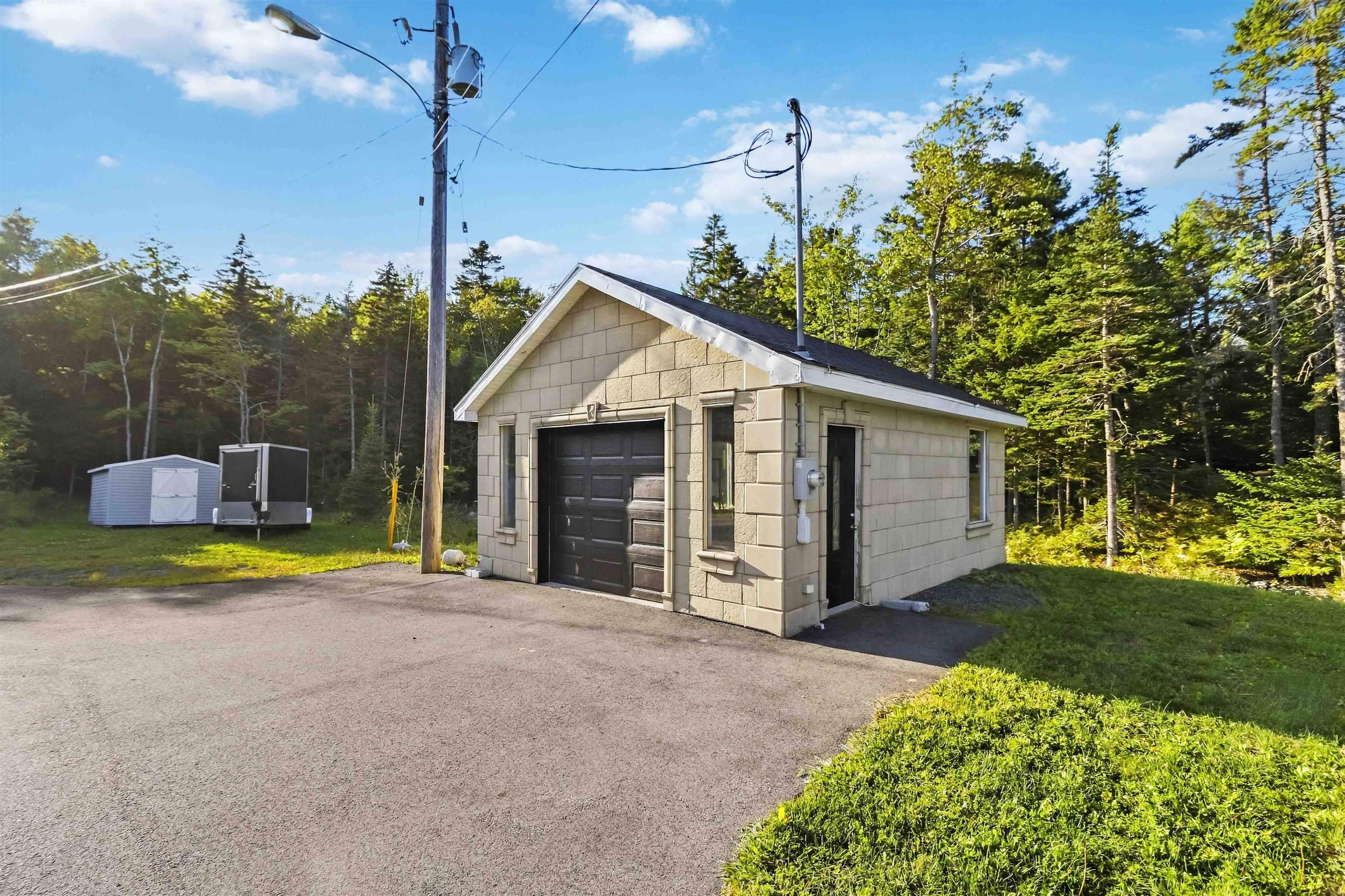 $1,990,000.00: 61 Colins Road, Hammonds Plains