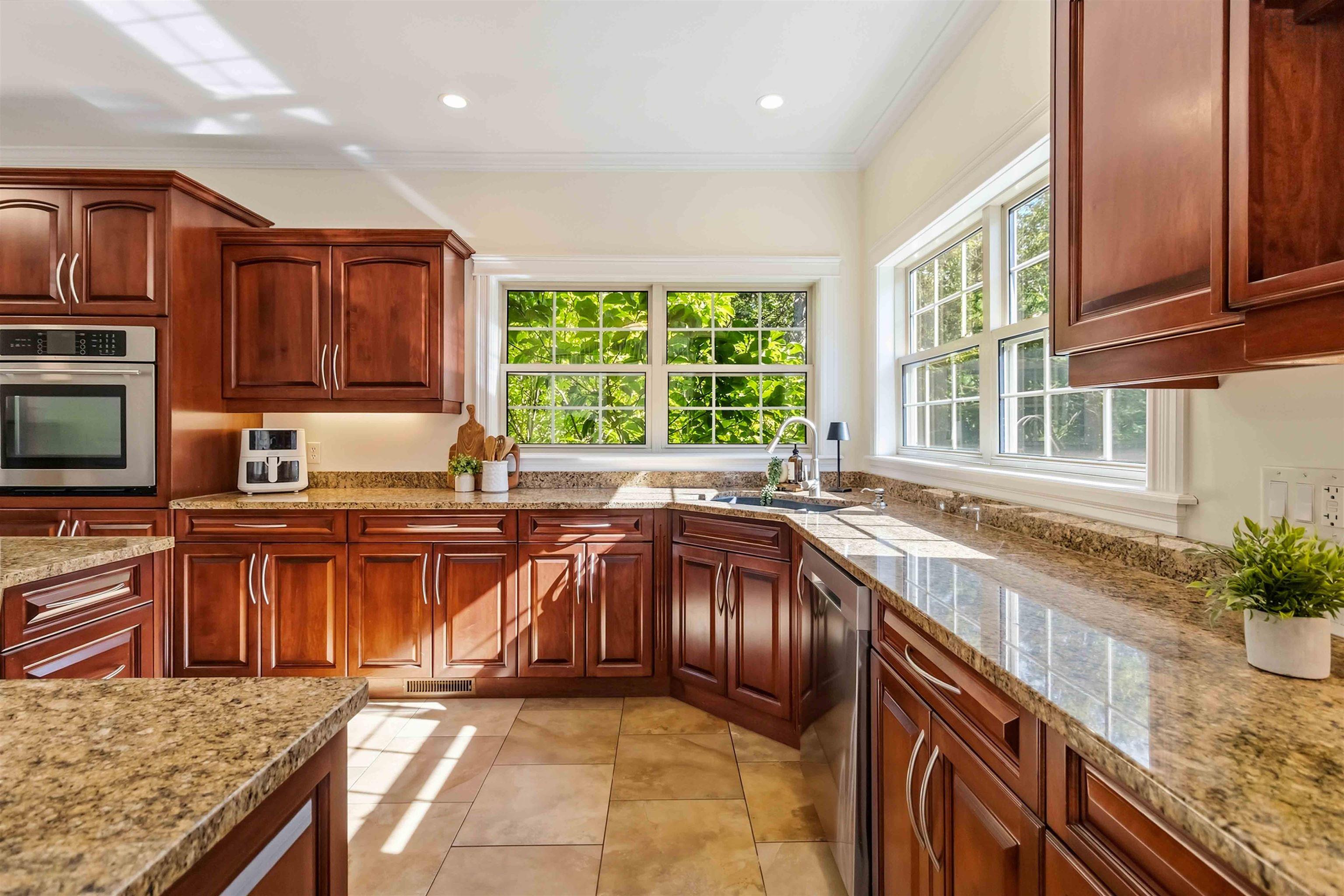 $1,990,000.00: 61 Colins Road, Hammonds Plains
