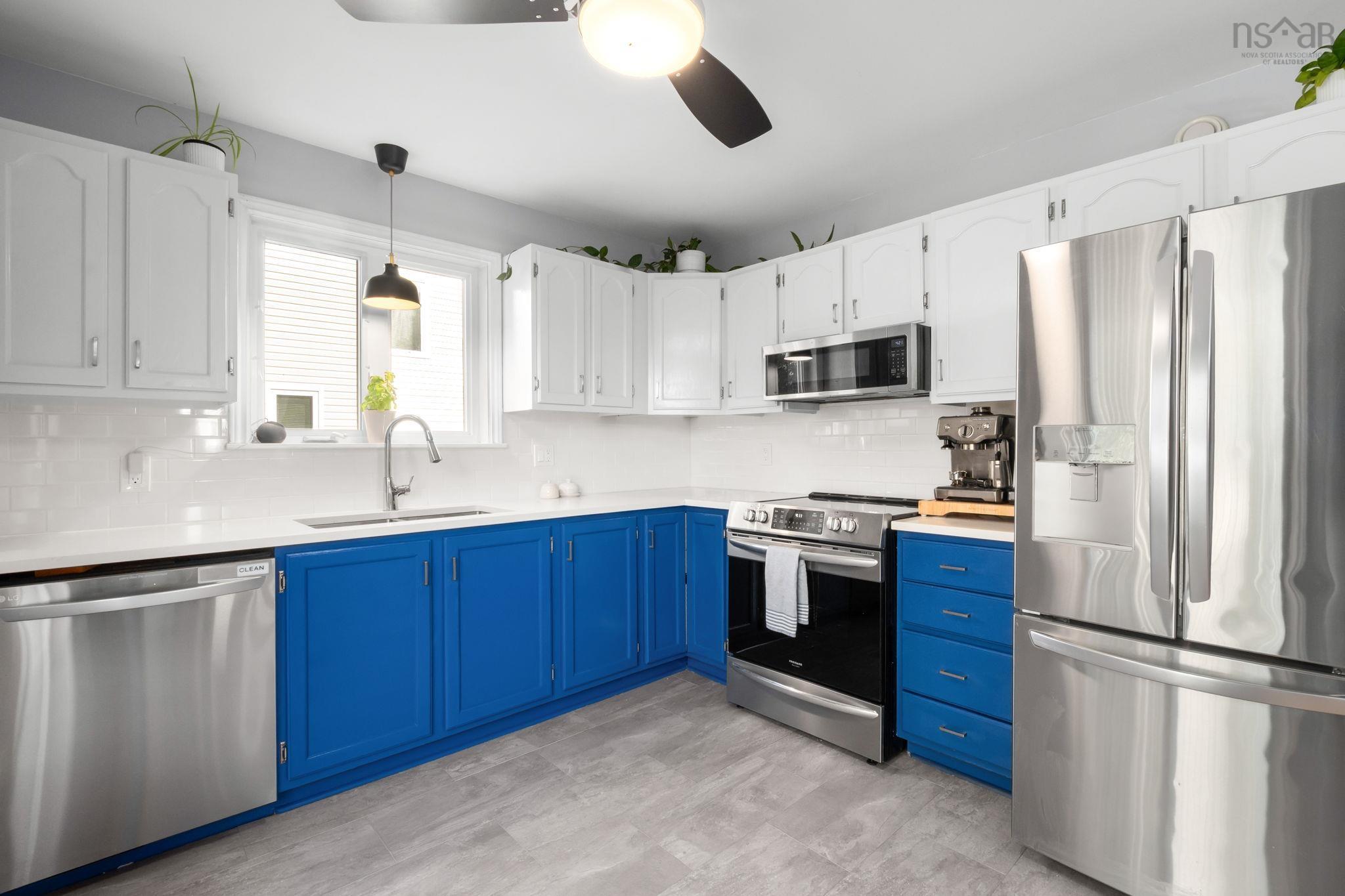 $499,900.00: Dr. 12 Governors Lake Drive, Timberlea