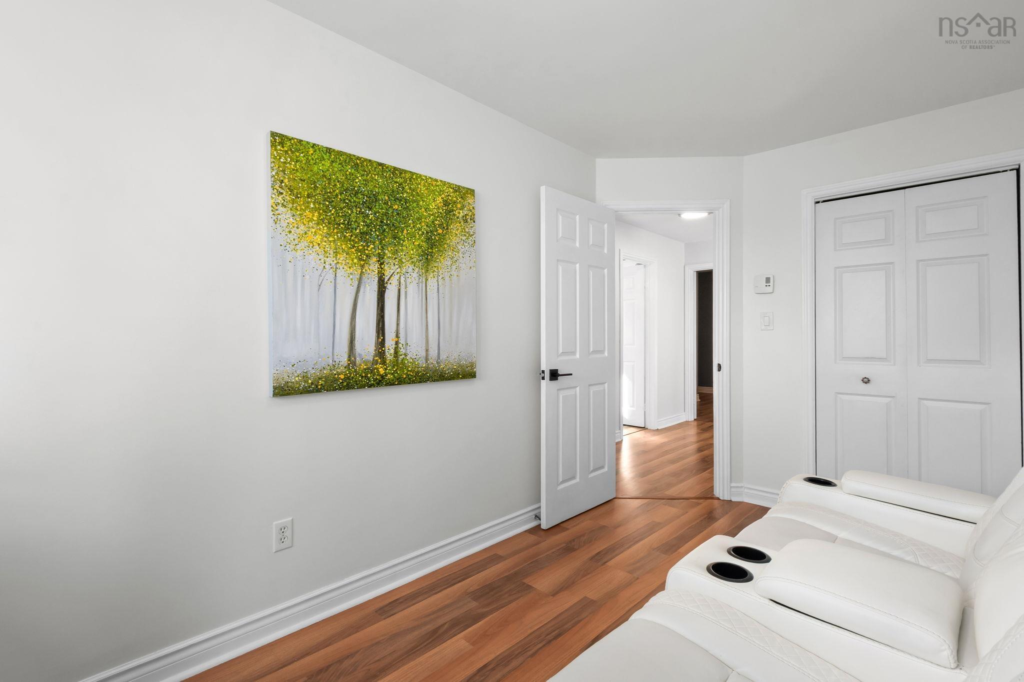 $499,900.00: Dr. 12 Governors Lake Drive, Timberlea