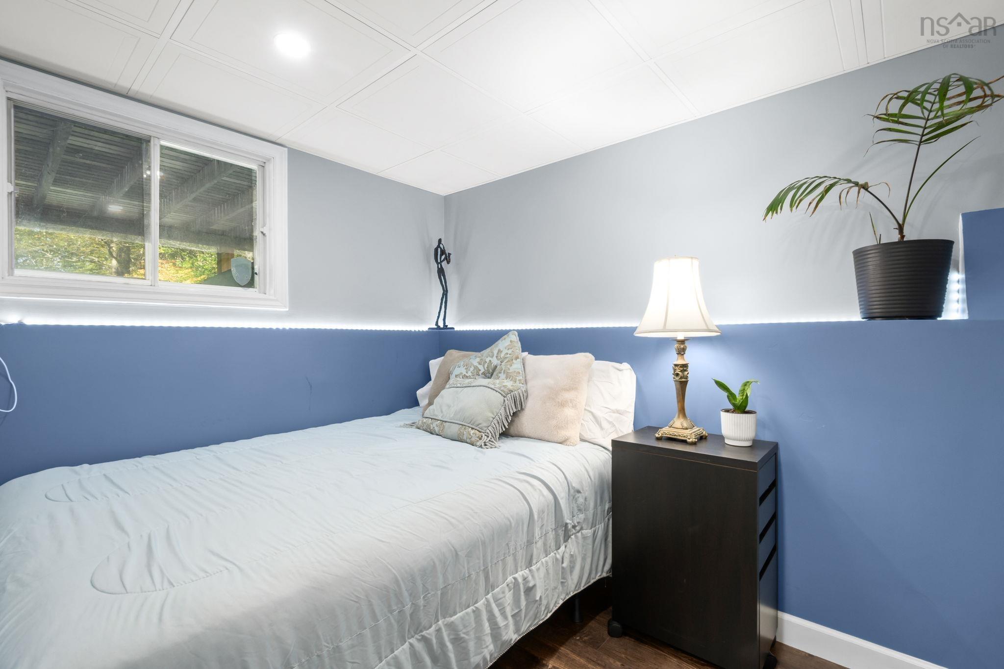 $499,900.00: Dr. 12 Governors Lake Drive, Timberlea