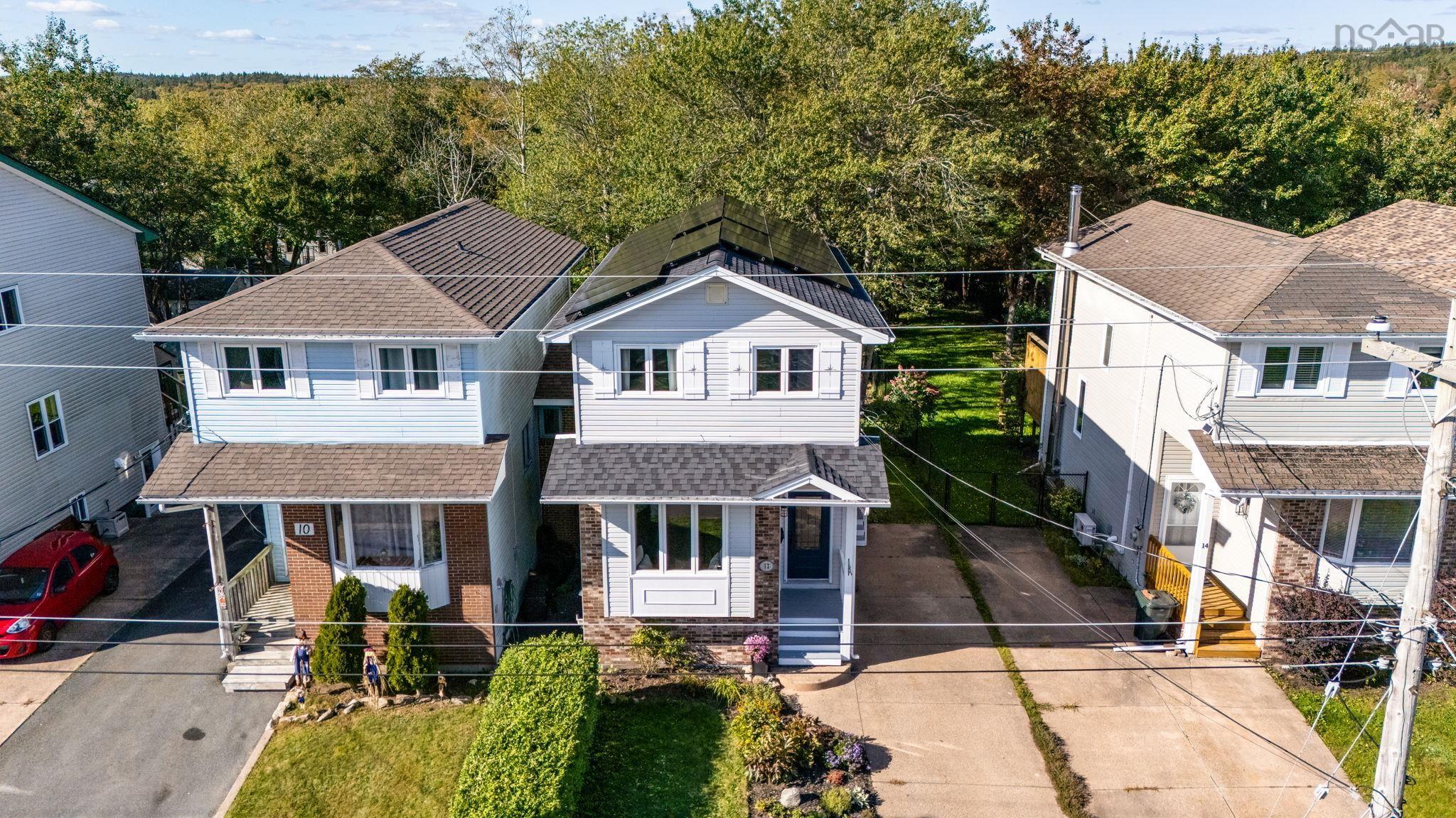 $499,900.00: Dr. 12 Governors Lake Drive, Timberlea