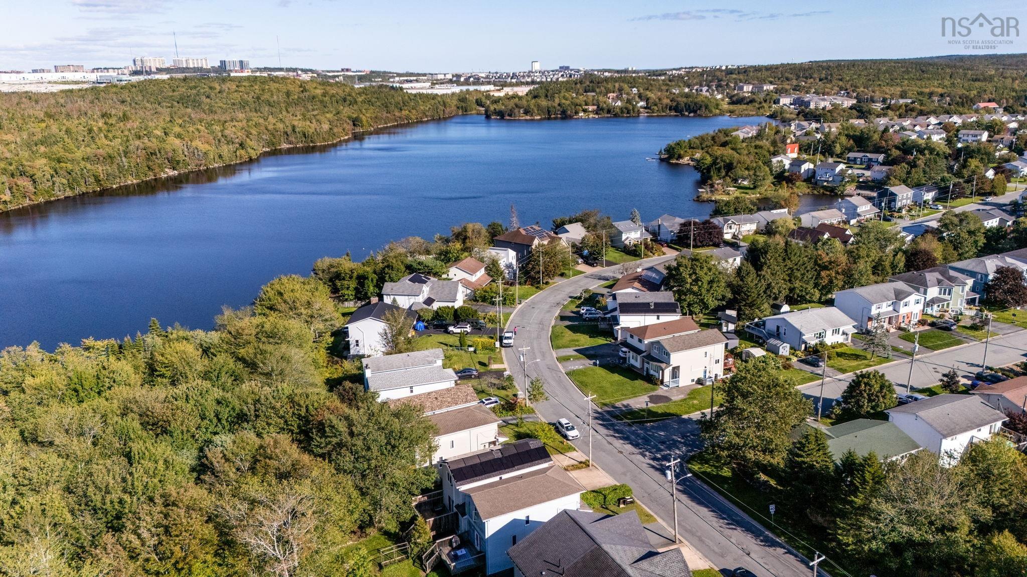 $499,900.00: Dr. 12 Governors Lake Drive, Timberlea