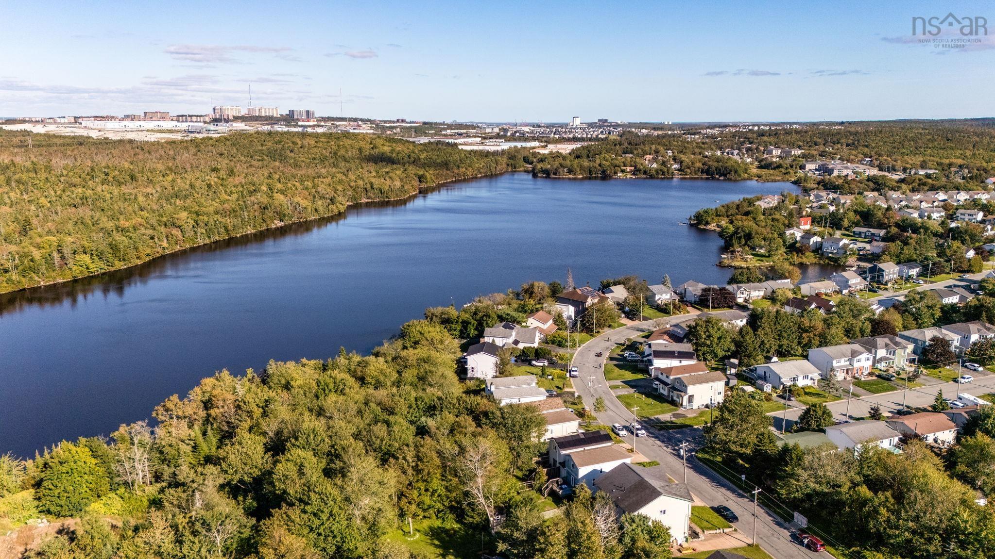 $499,900.00: Dr. 12 Governors Lake Drive, Timberlea