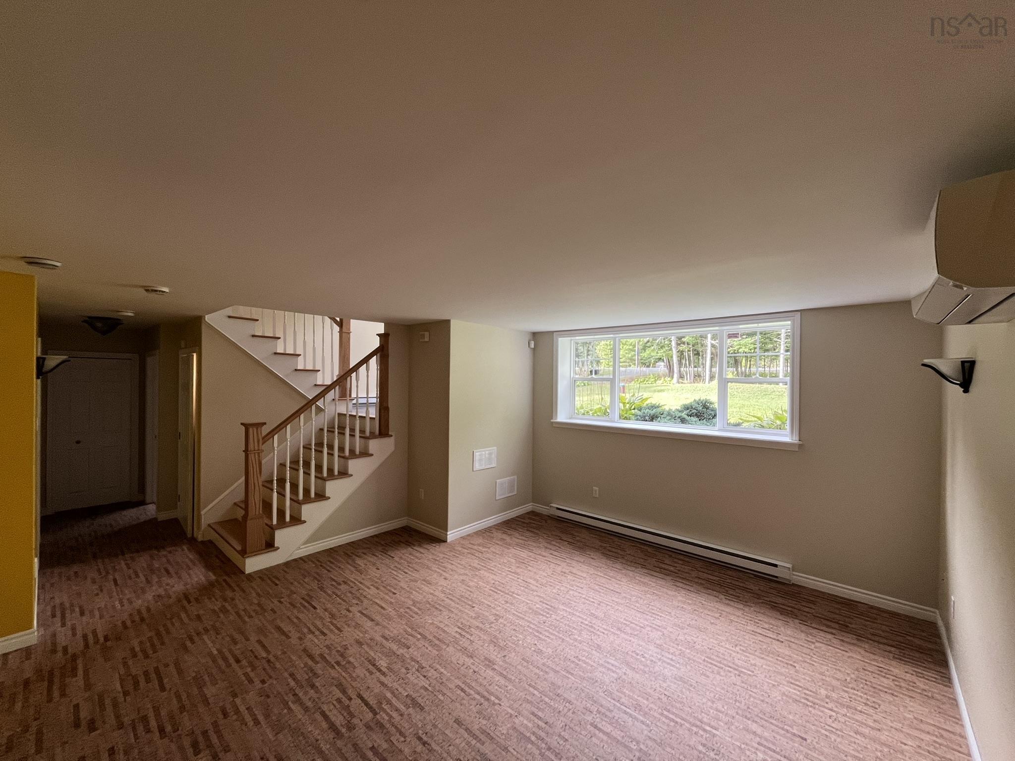 $574,900.00: 586 WEST PORTERS LAKE Road, Porters Lake