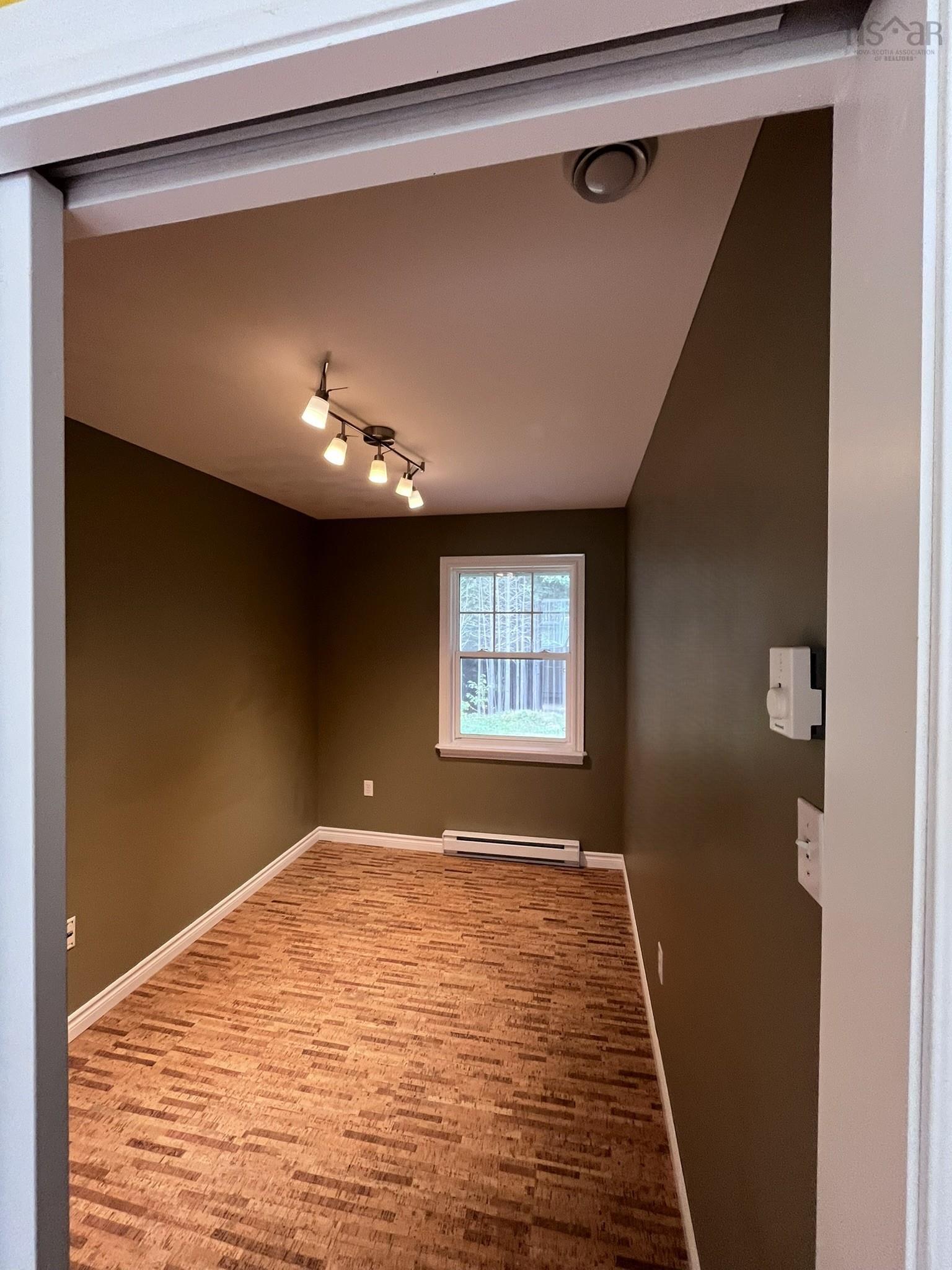 $574,900.00: 586 WEST PORTERS LAKE Road, Porters Lake