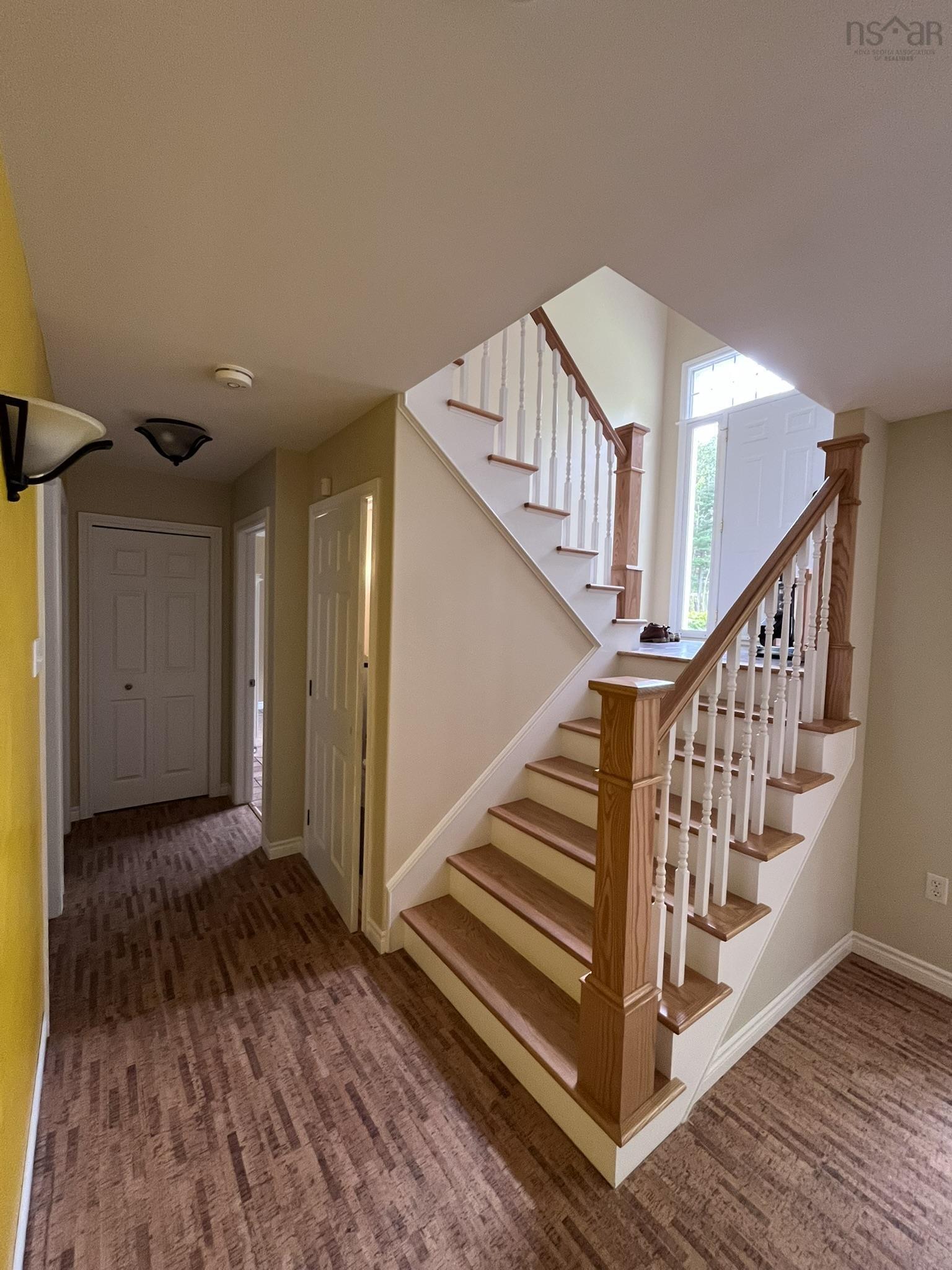 $574,900.00: 586 WEST PORTERS LAKE Road, Porters Lake