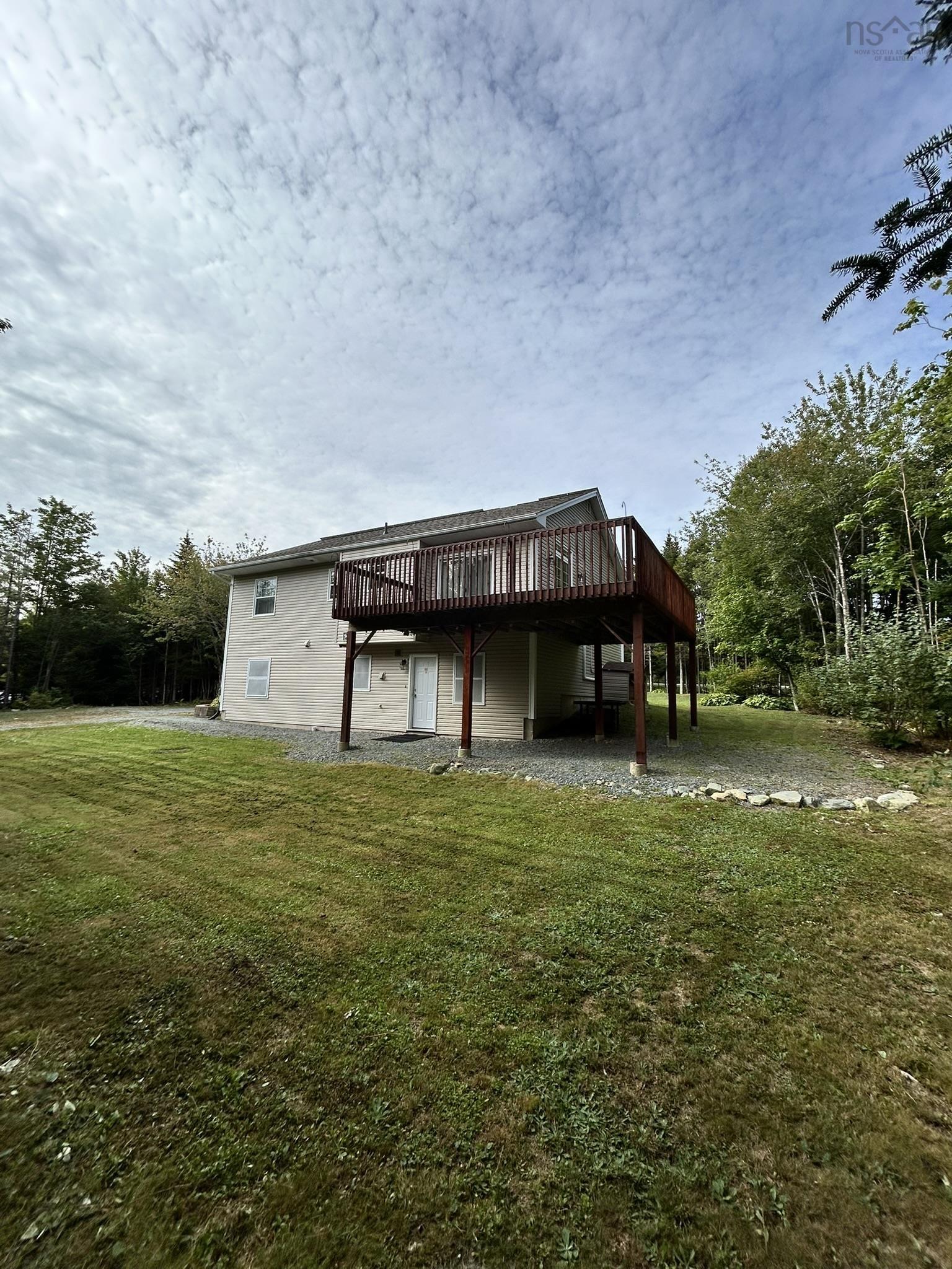 $574,900.00: 586 WEST PORTERS LAKE Road, Porters Lake