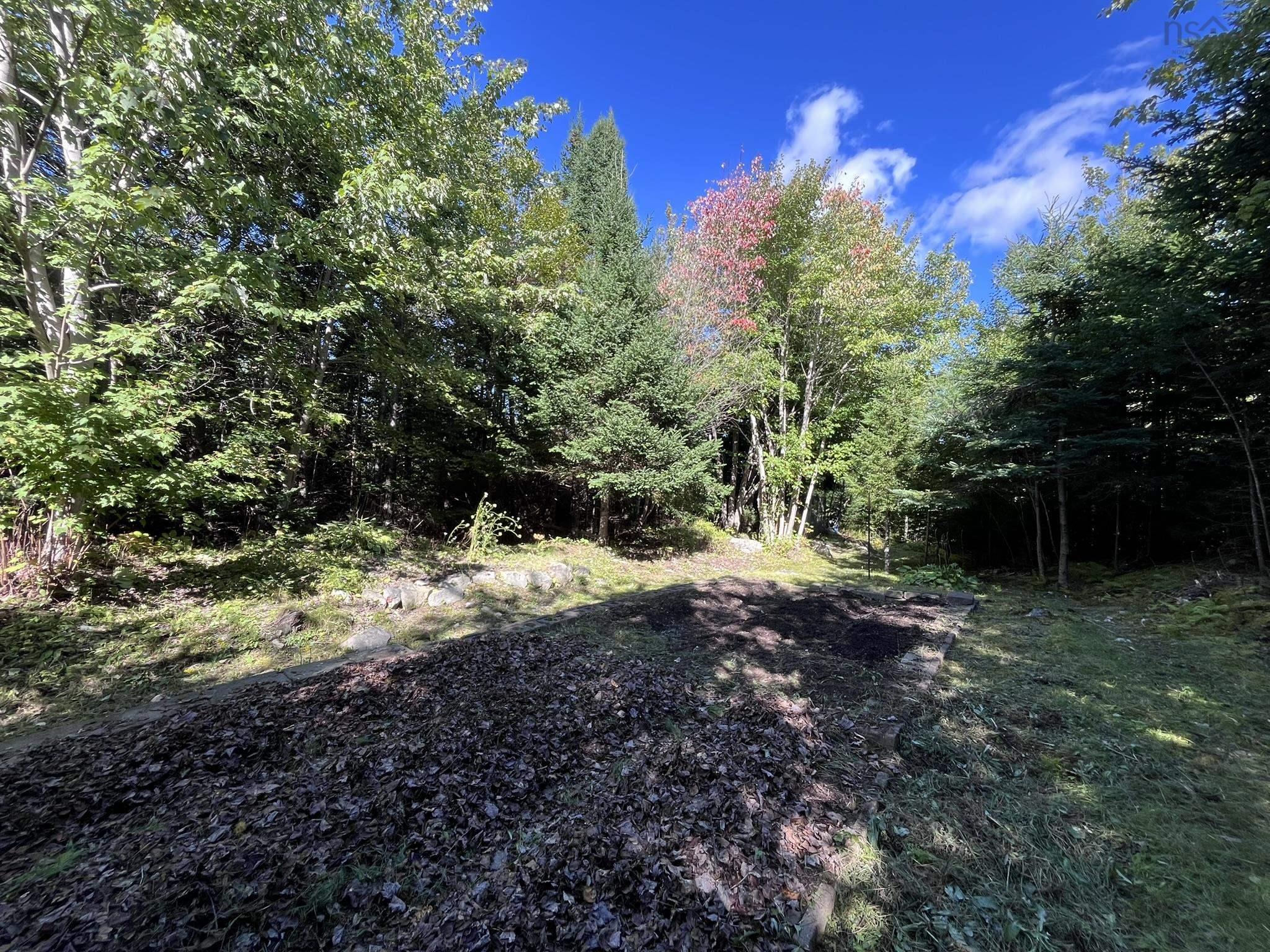 $574,900.00: 586 WEST PORTERS LAKE Road, Porters Lake