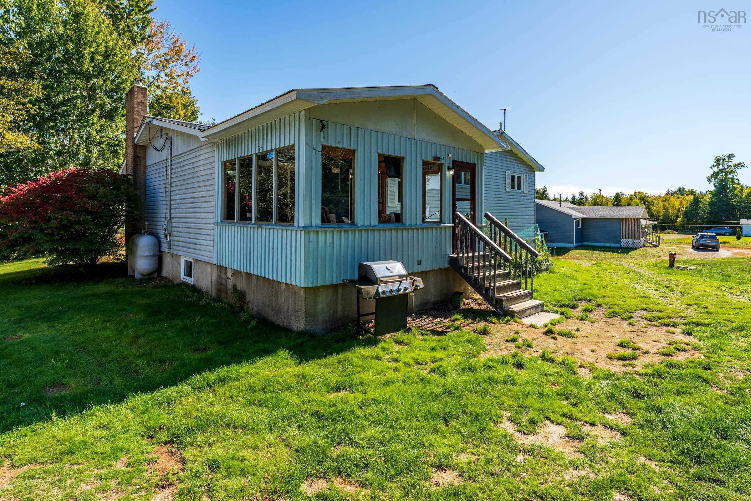 $319,000.00: 1530 Riverside Road, New Edinburgh