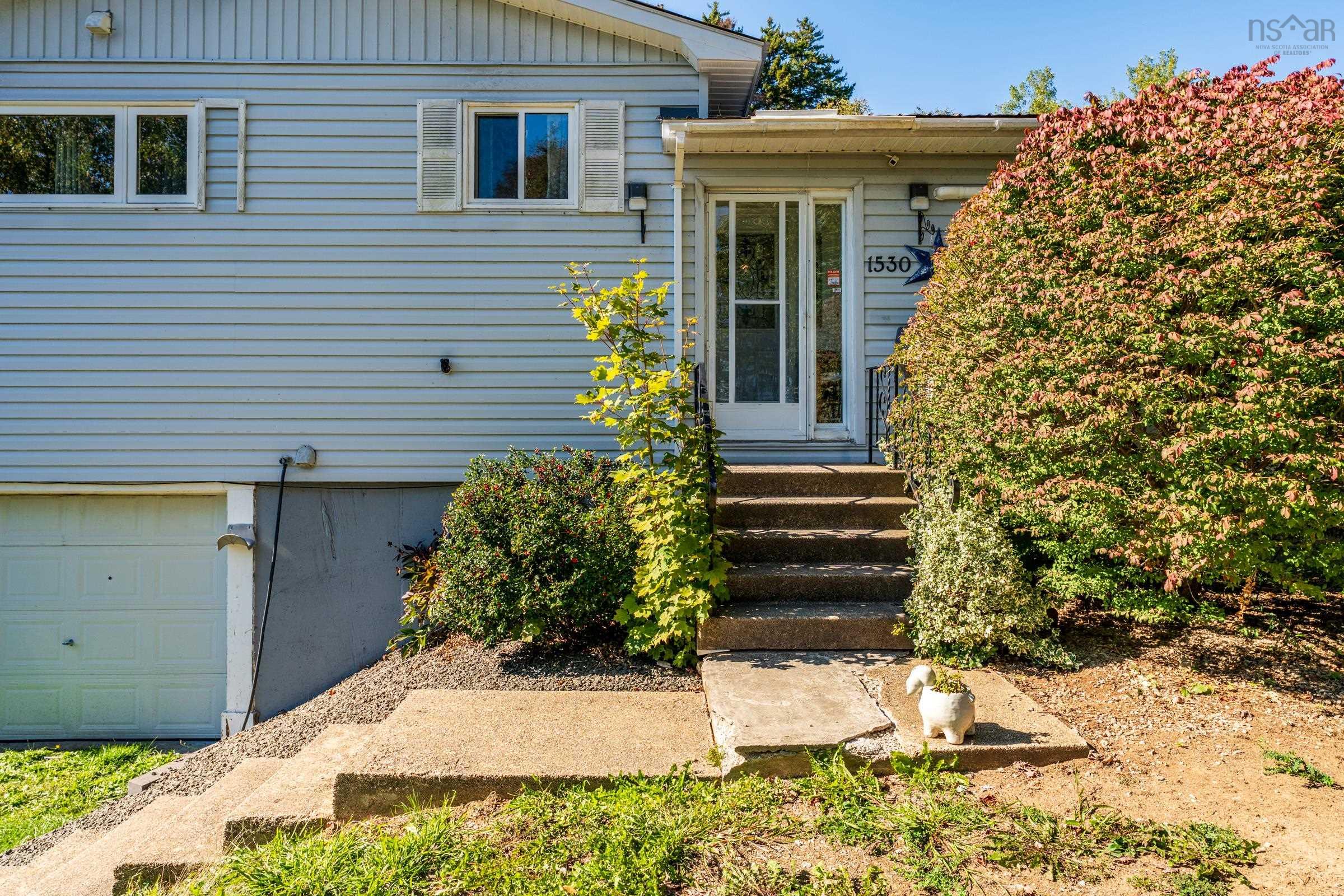 $319,000.00: 1530 Riverside Road, New Edinburgh