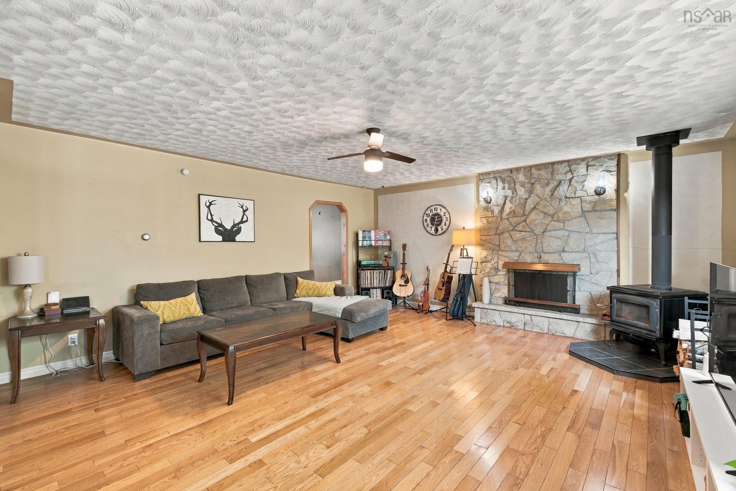 $319,000.00: 1530 Riverside Road, New Edinburgh
