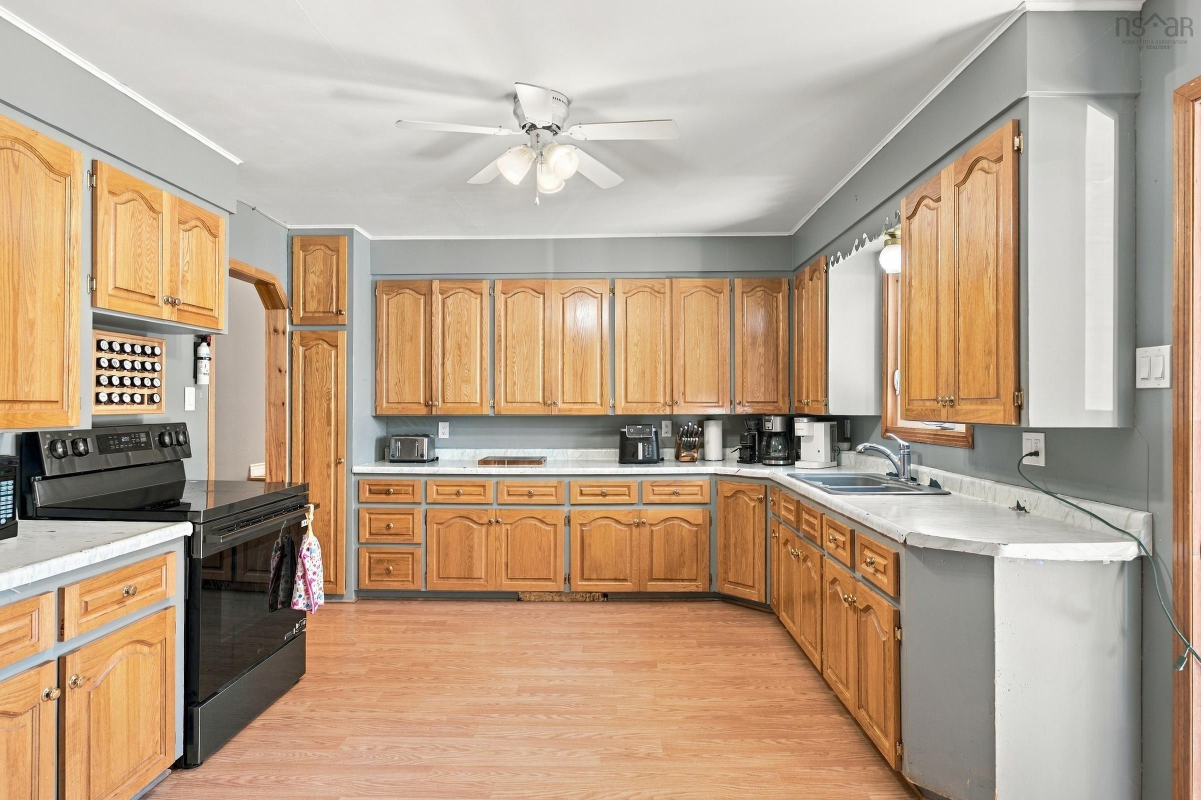 $319,000.00: 1530 Riverside Road, New Edinburgh