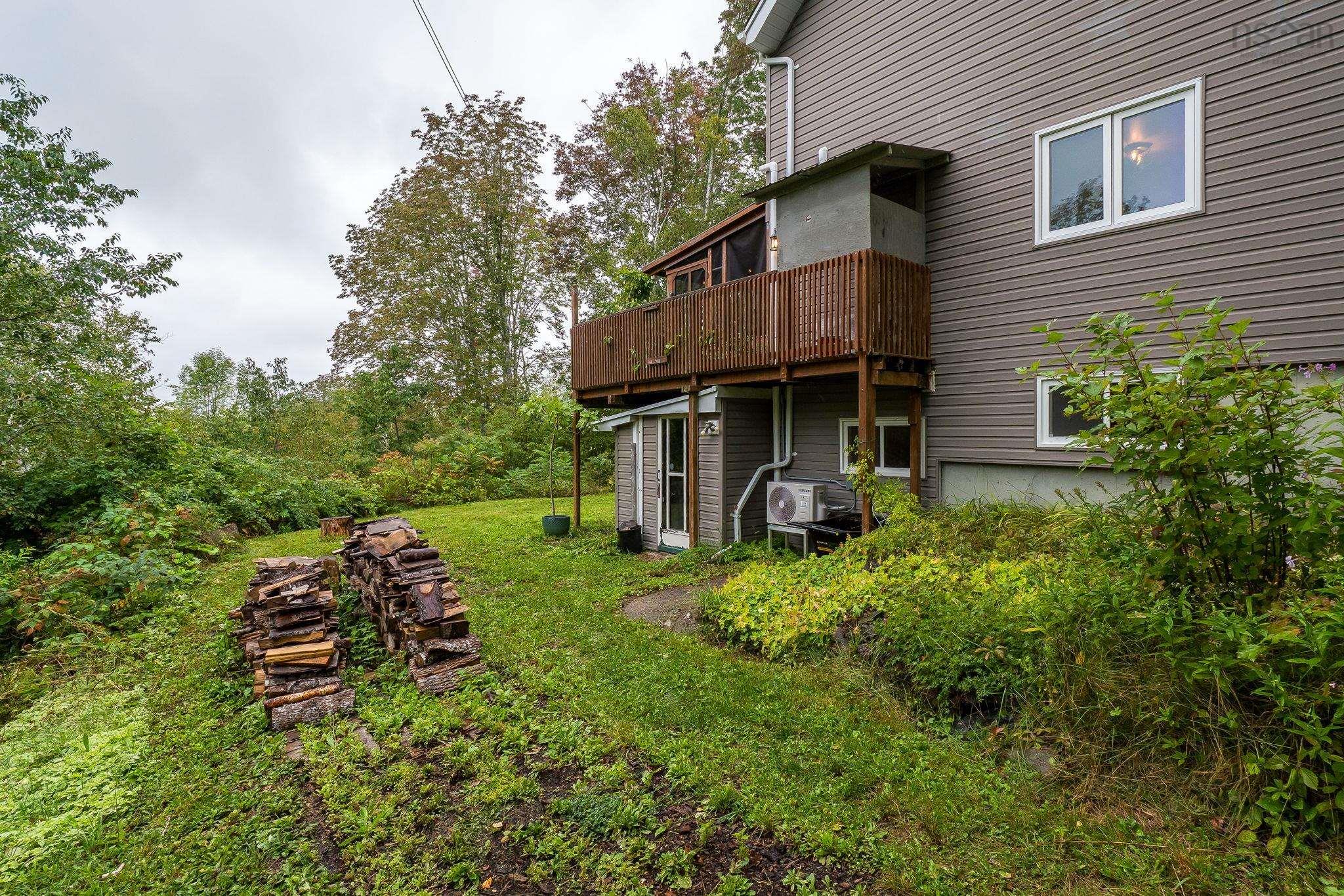 $449,900.00: 162 Lakewood Dr, Brooklyn