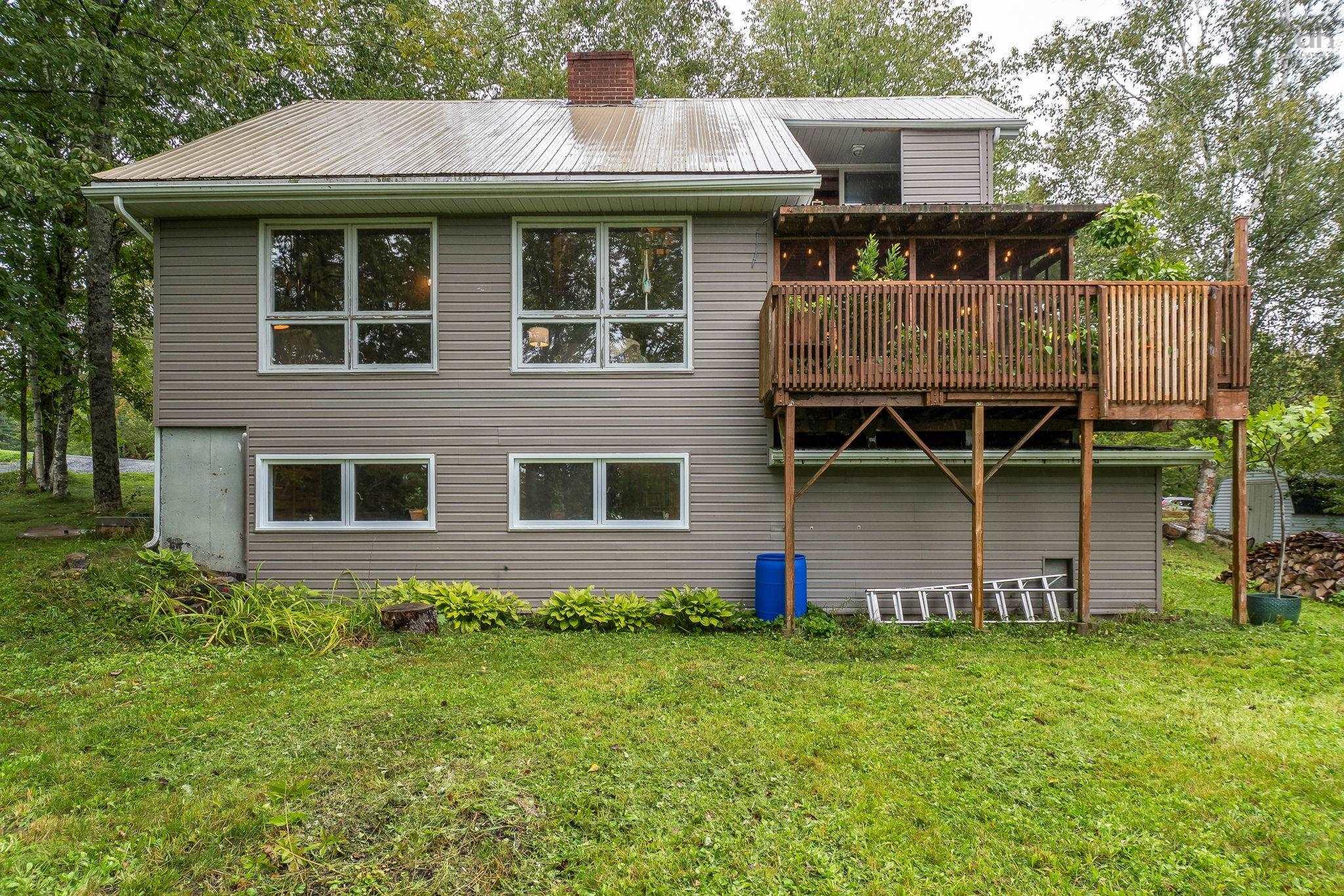 $449,900.00: 162 Lakewood Dr, Brooklyn