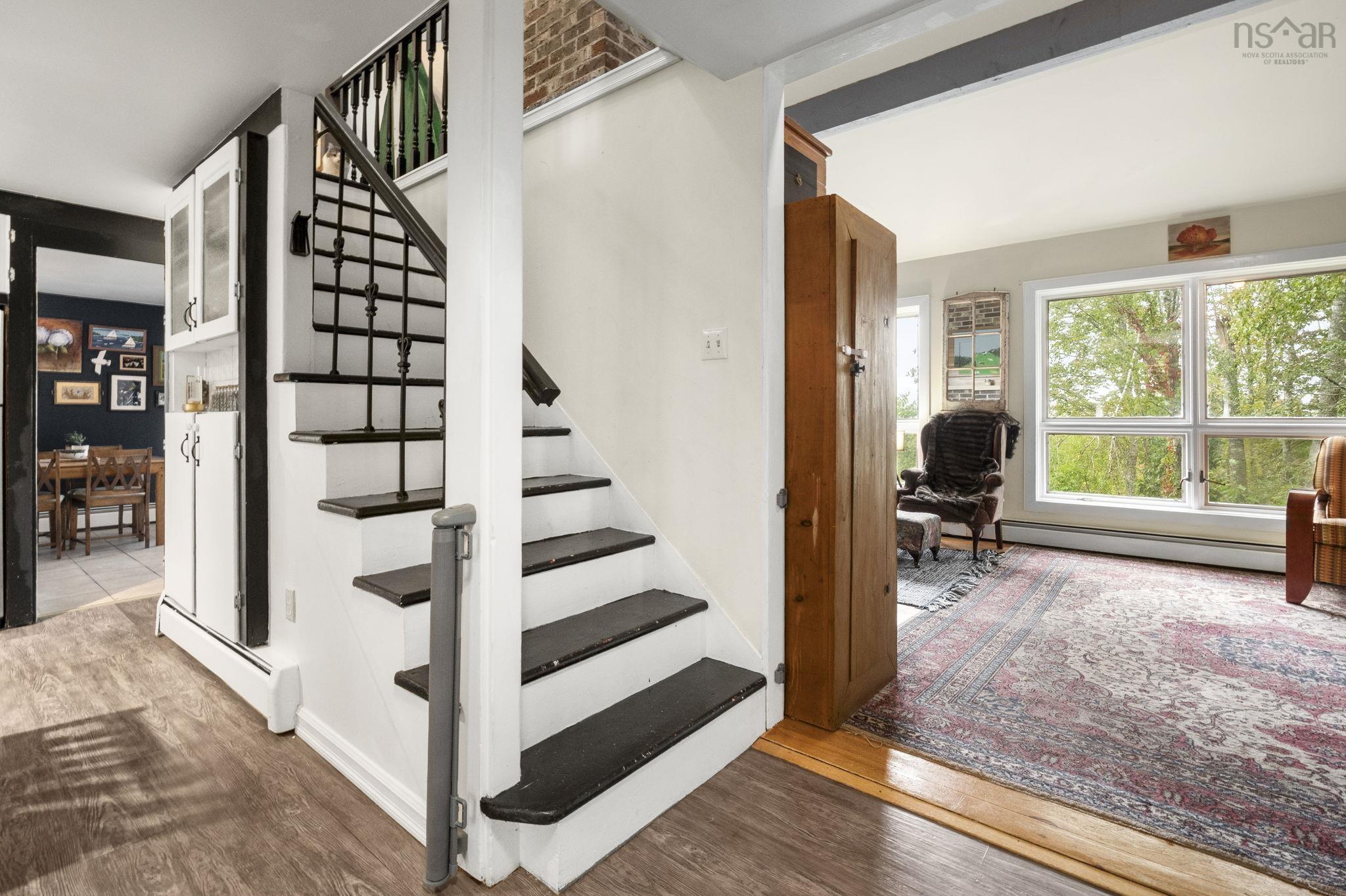 $449,900.00: 162 Lakewood Dr, Brooklyn