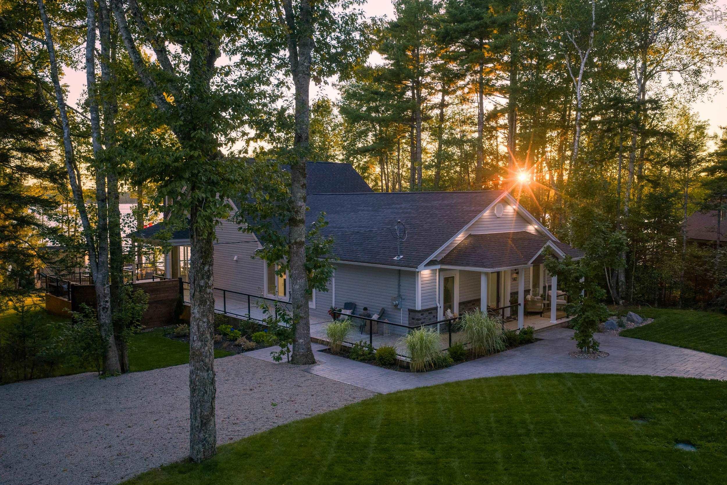 $1,098,500.00: 582 Beech Lane, Forties