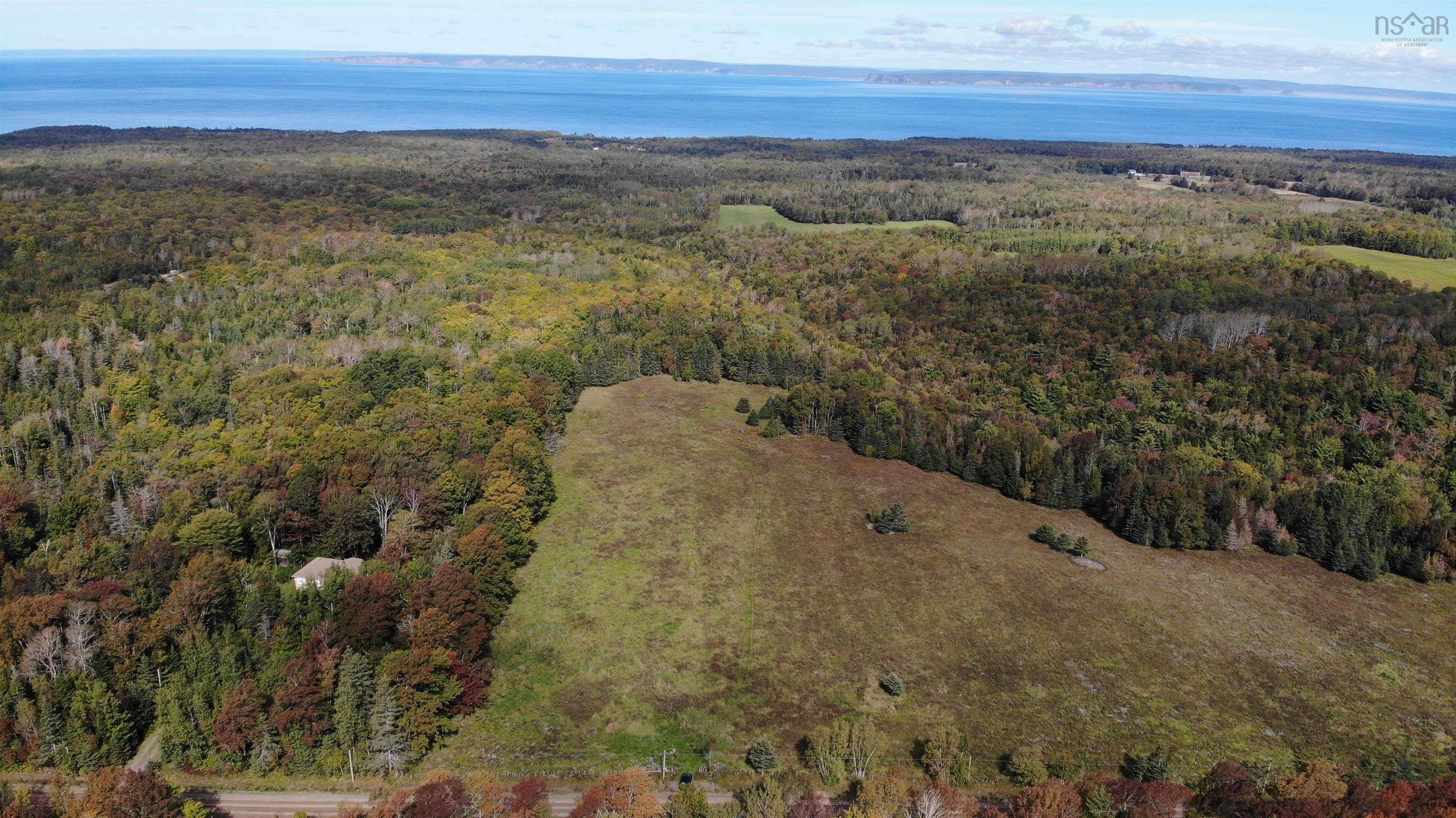 $299,900.00: 415 Base line East Rd Harbourville NS B0P 1E0, Harbourville