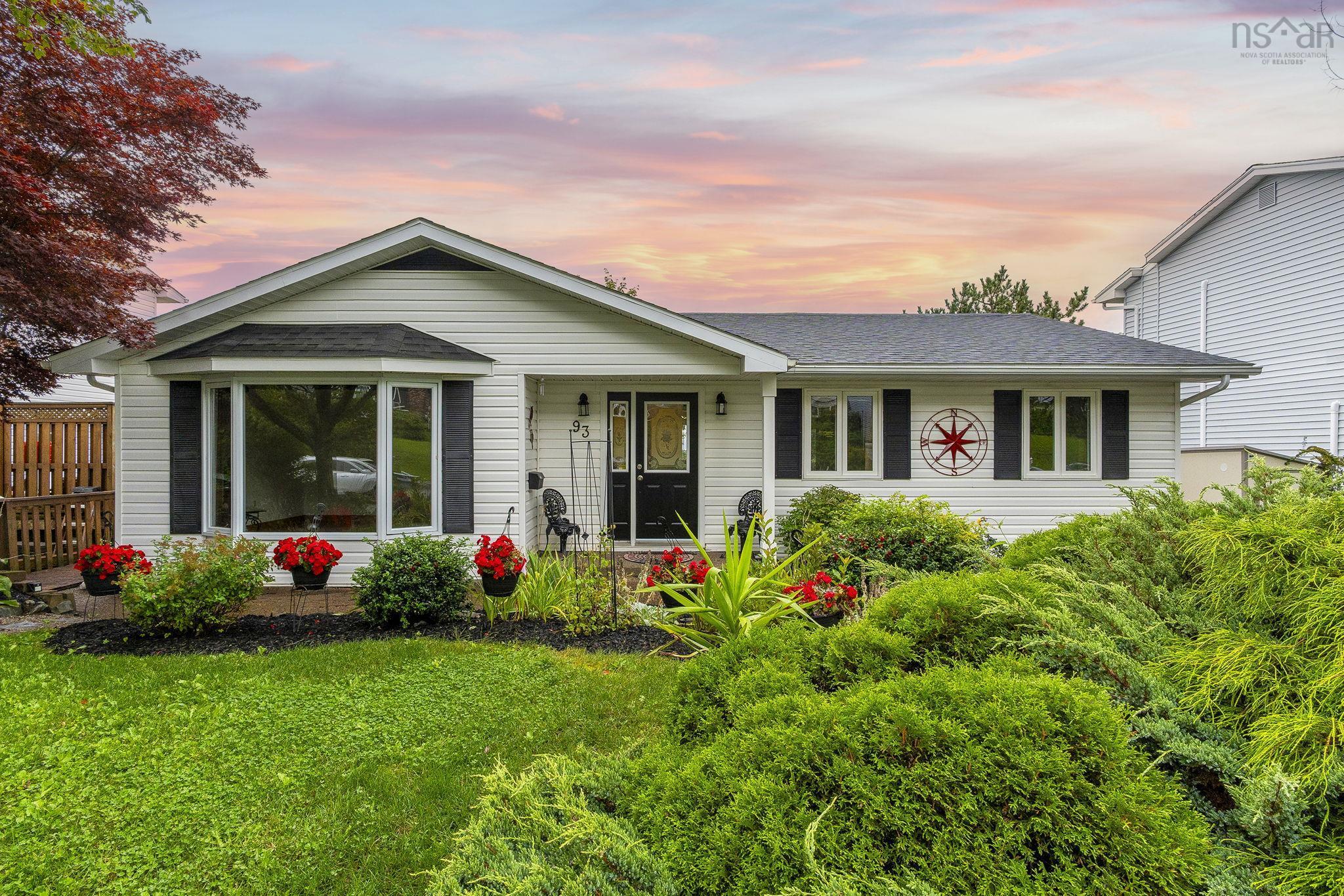 $499,999.00: 93 Regal Road, Dartmouth