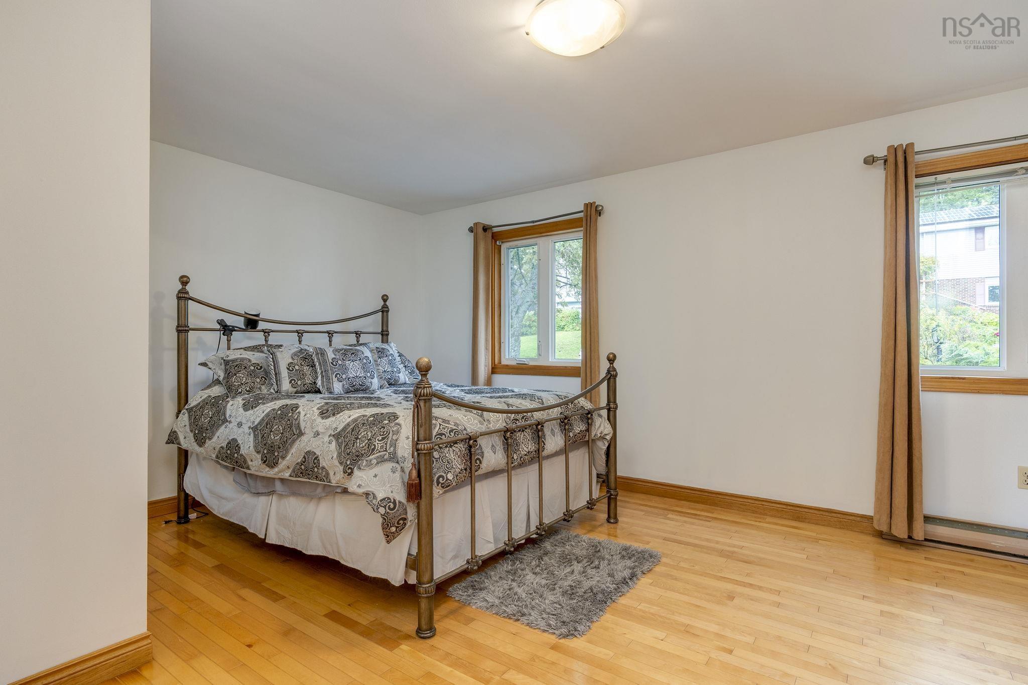 $499,999.00: 93 Regal Road, Dartmouth