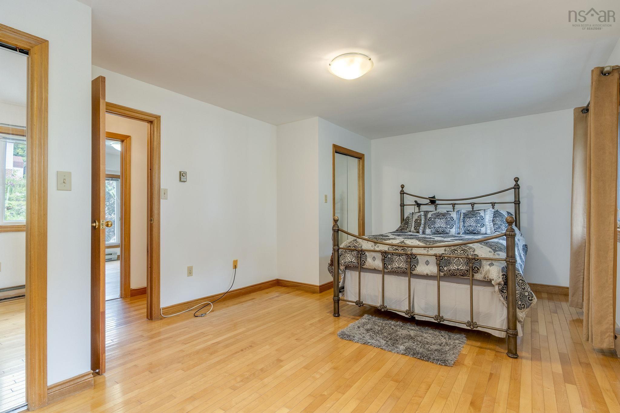 $499,999.00: 93 Regal Road, Dartmouth