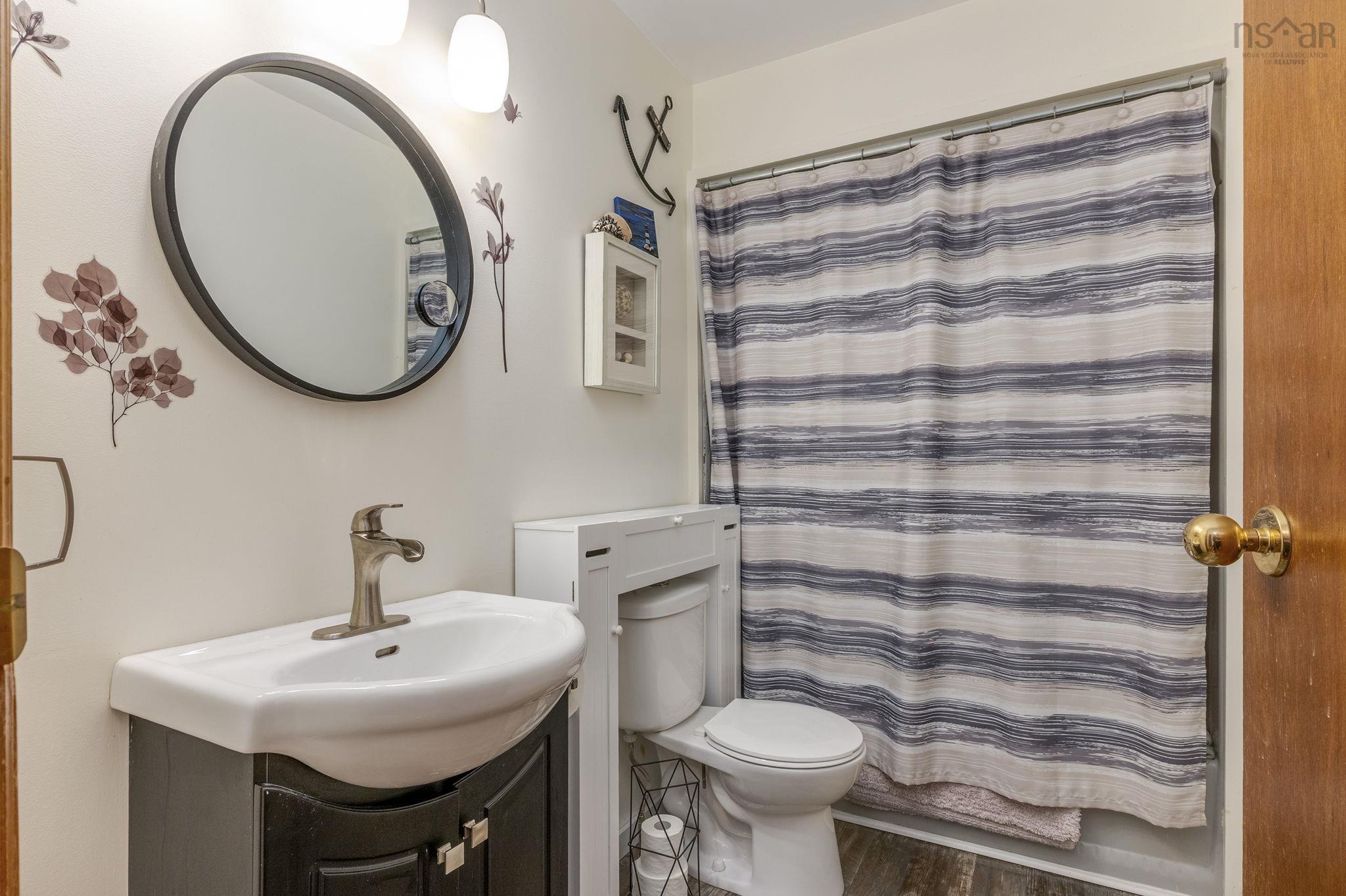 $499,999.00: 93 Regal Road, Dartmouth