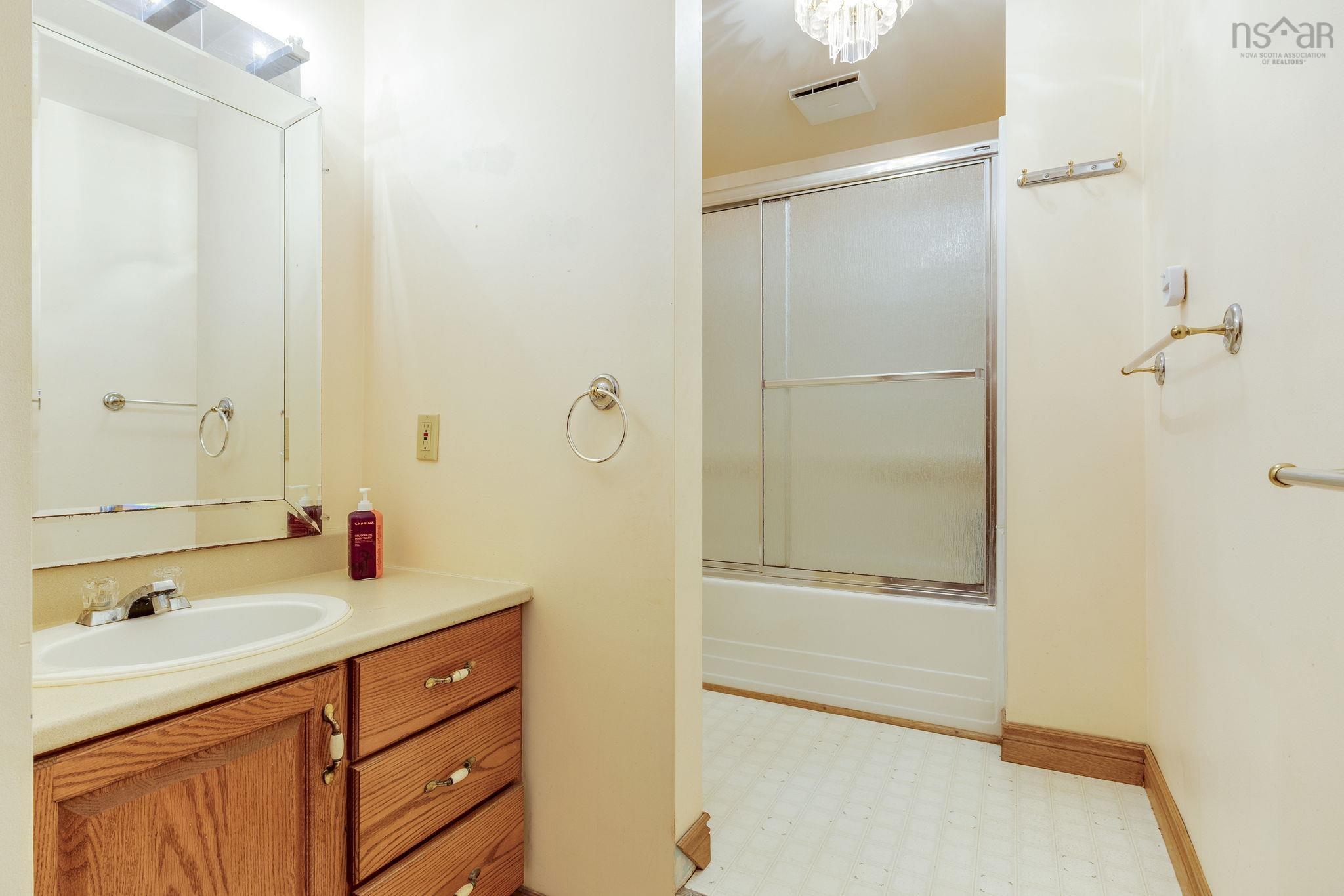 $499,999.00: 93 Regal Road, Dartmouth