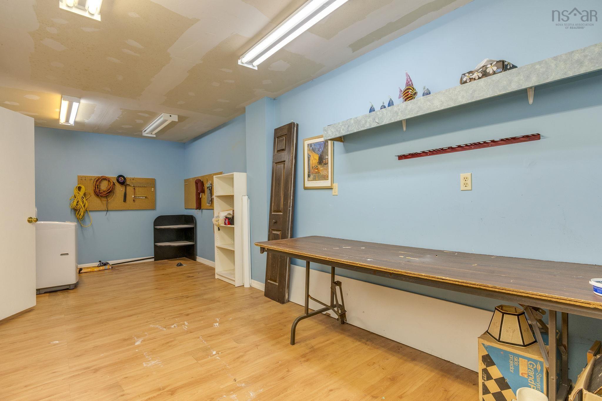 $499,999.00: 93 Regal Road, Dartmouth