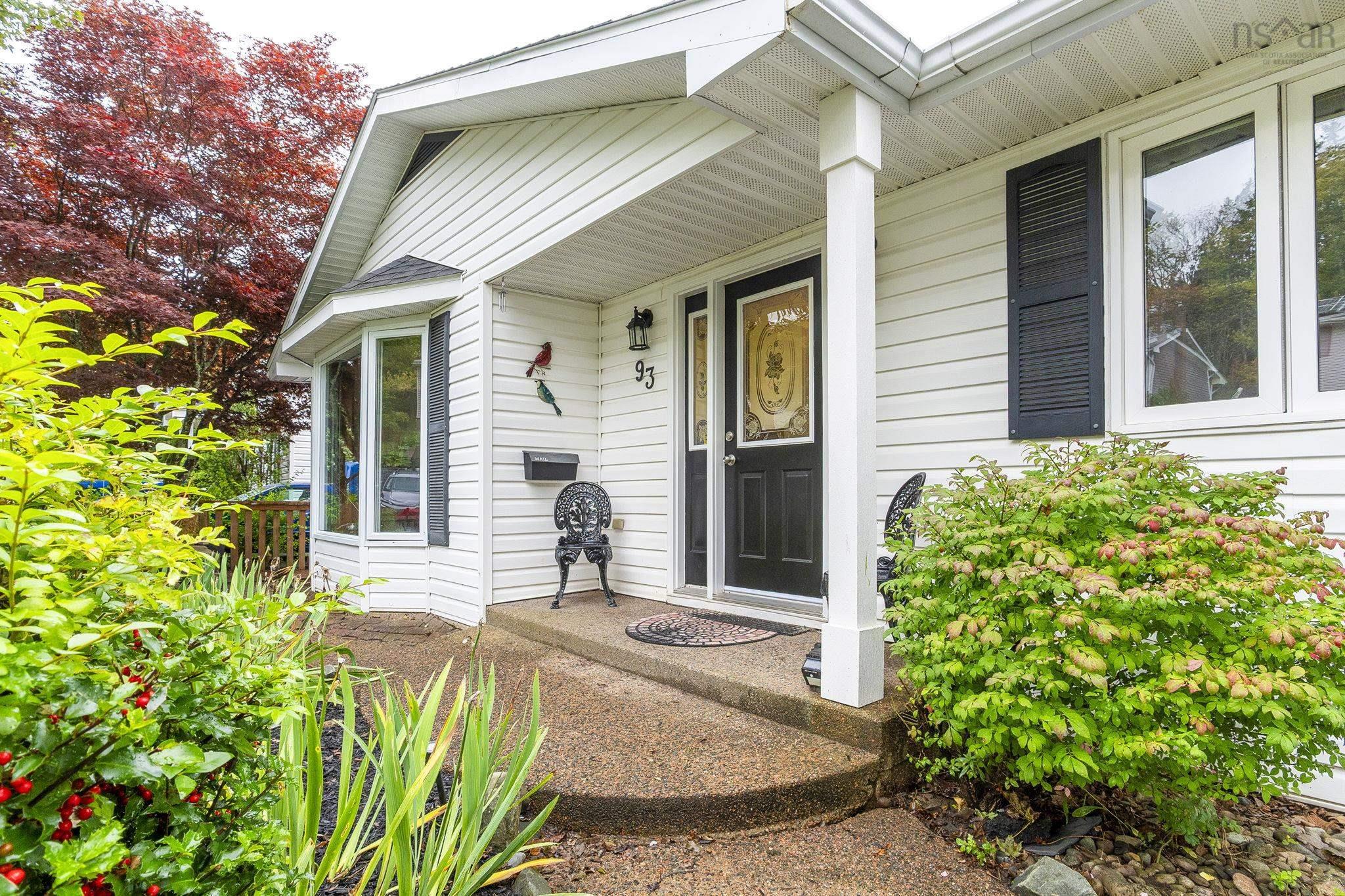 $499,999.00: 93 Regal Road, Dartmouth