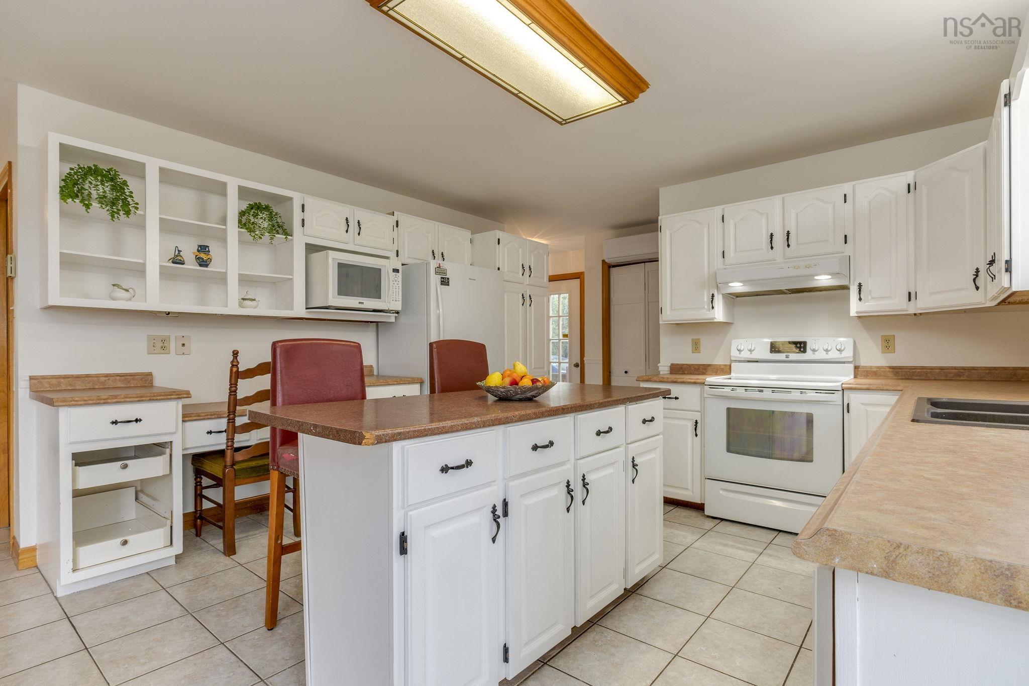 $499,999.00: 93 Regal Road, Dartmouth