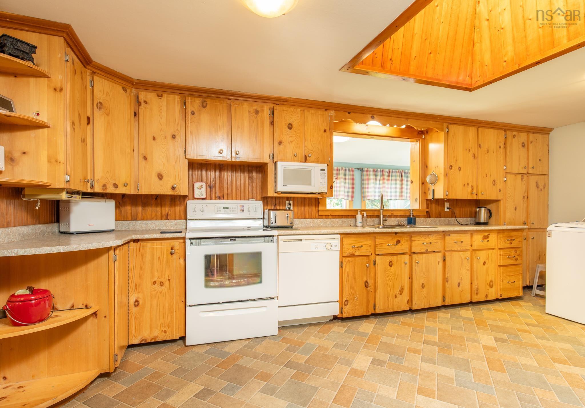 $299,000.00: 2184 Highway 334, Upper Wedgeport