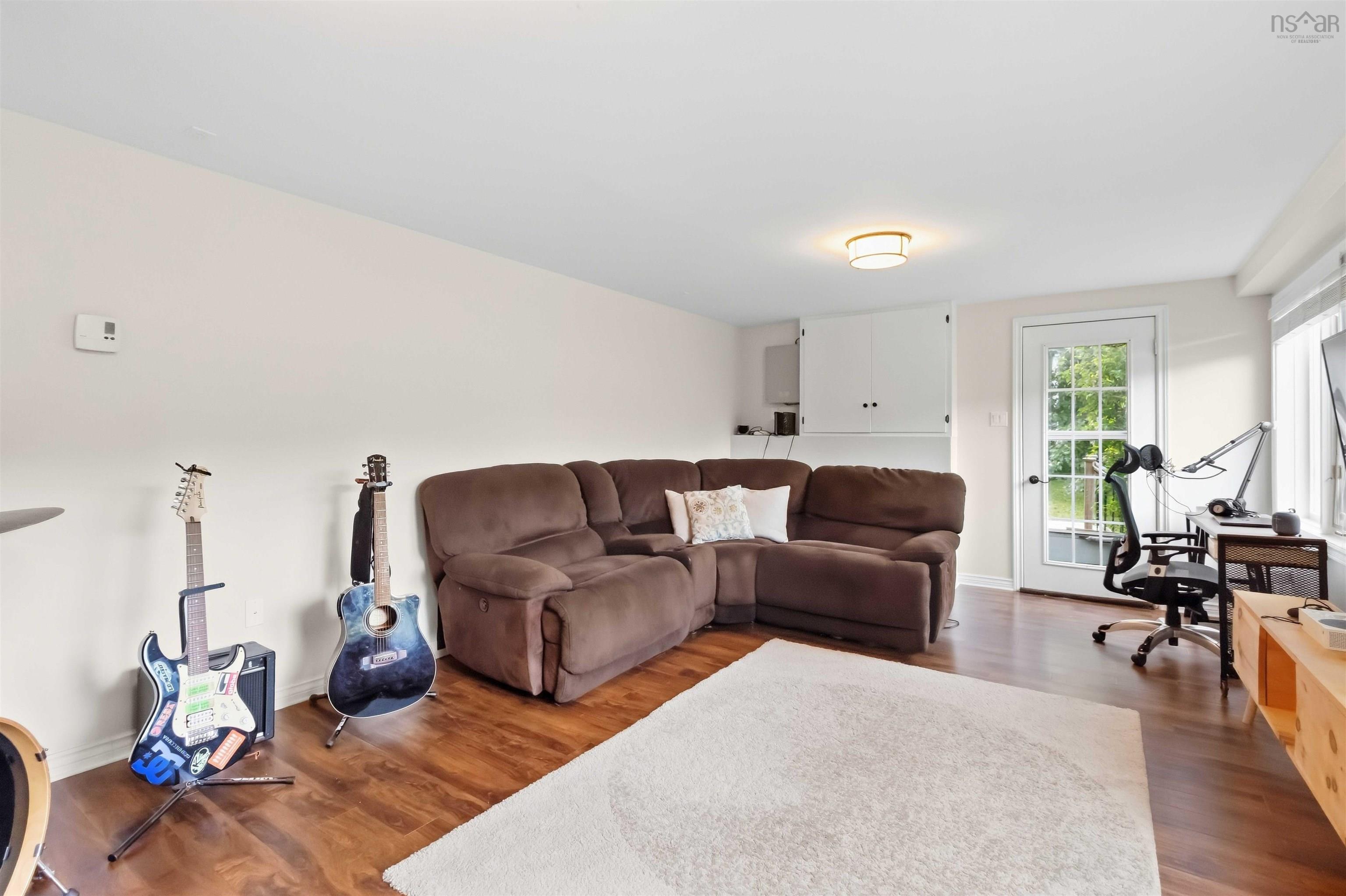 $749,900.00: 20 Faucheau Lane, Waverley