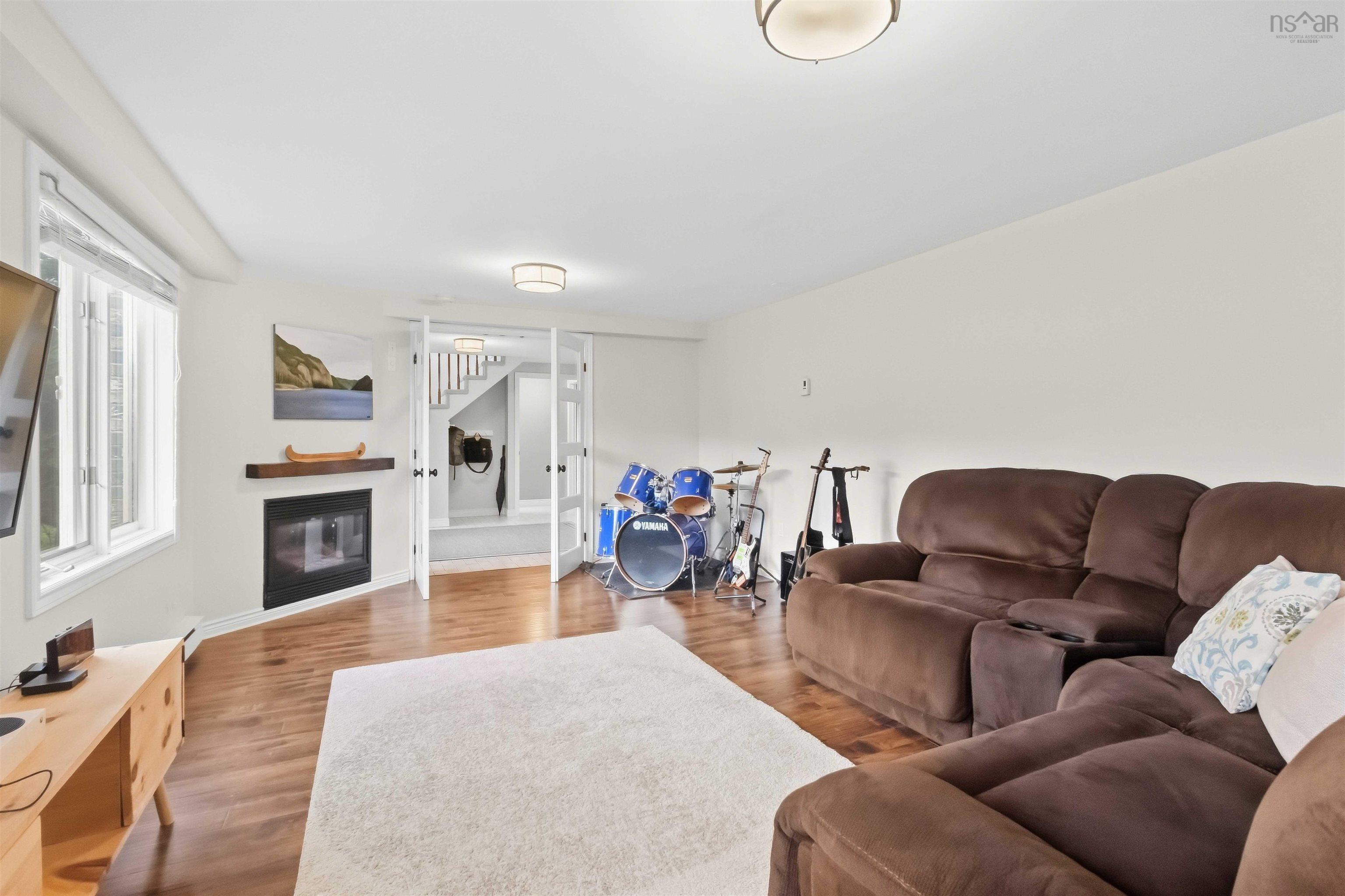 $749,900.00: 20 Faucheau Lane, Waverley