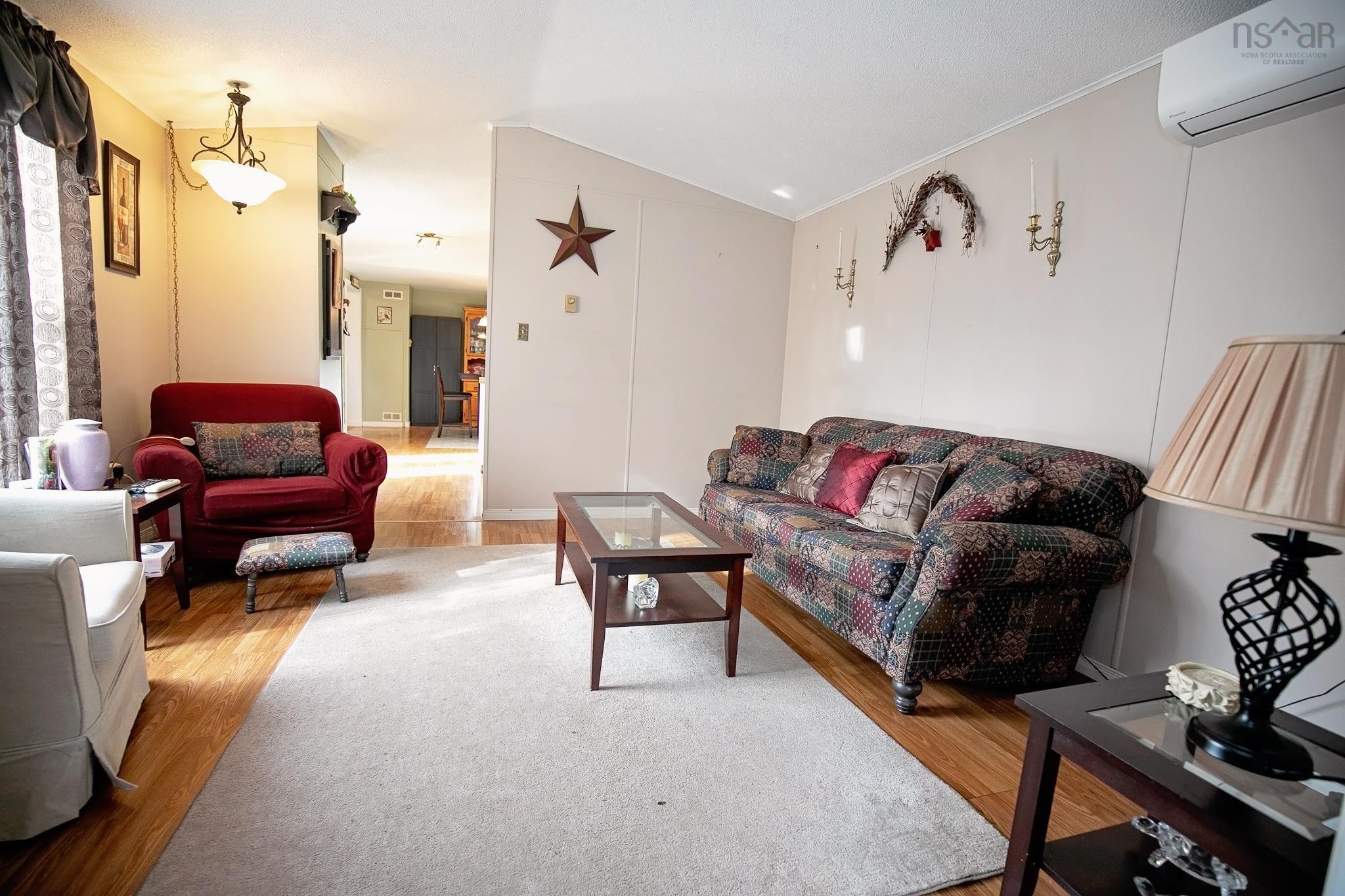 $199,900.00: 12 Kent Drive, Amherst